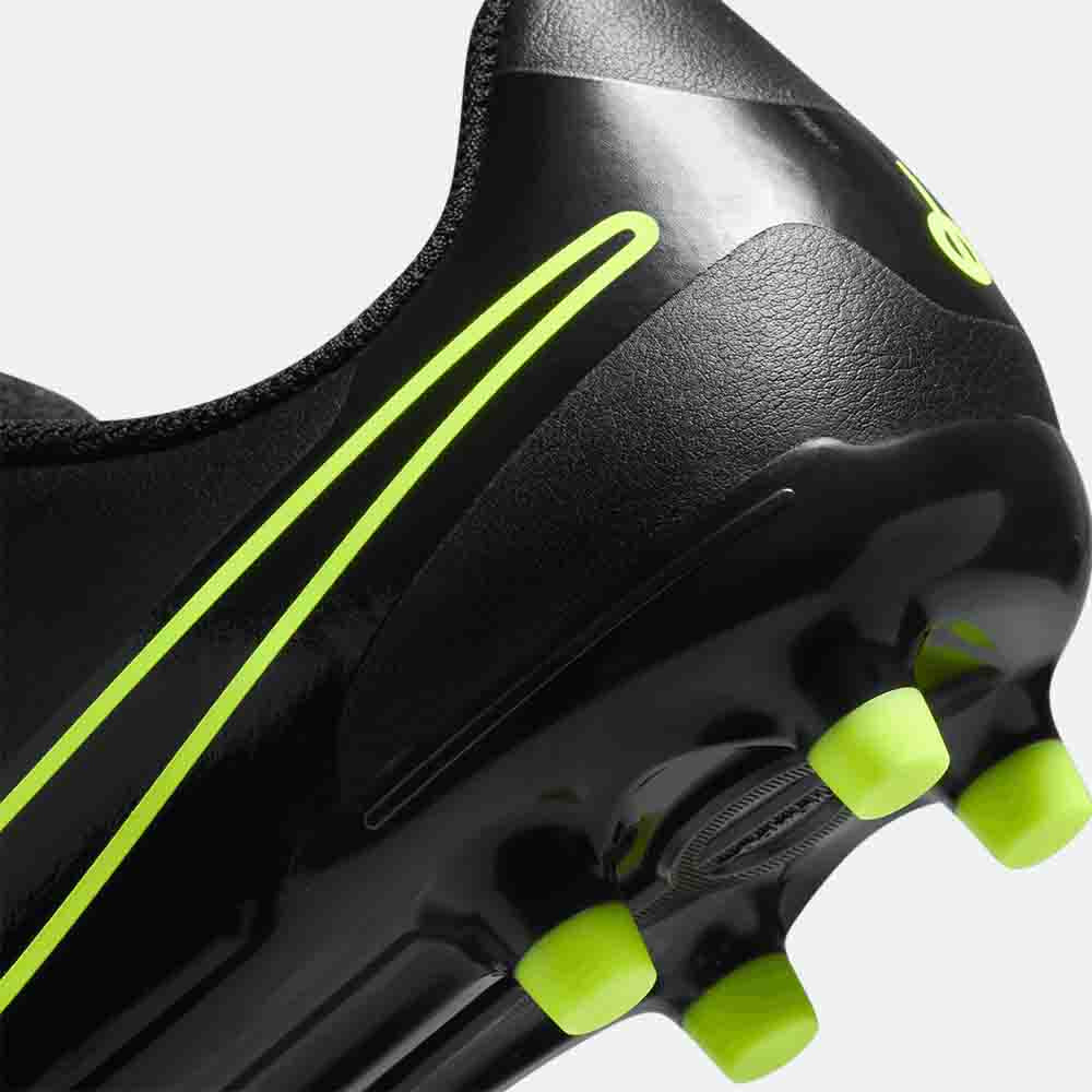 Nike Tiempo Legend 10 Club Soccer Cleats for Kids - Lightweight Youth Football Shoes with Comfortable Fit - Perfect for Training, Matches & Outdoor Play