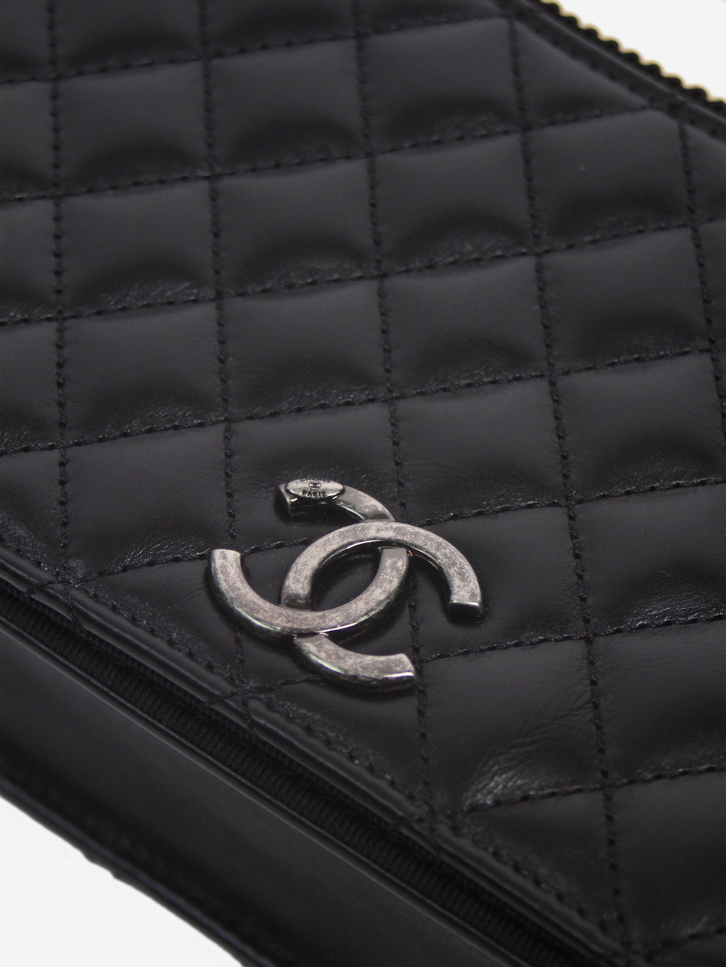 2015 Ballerine Quilted Flap Bag - Black & Beige Crossbody Purse for Women | Elegant Shoulder Bag for Work, Party & Daily Use