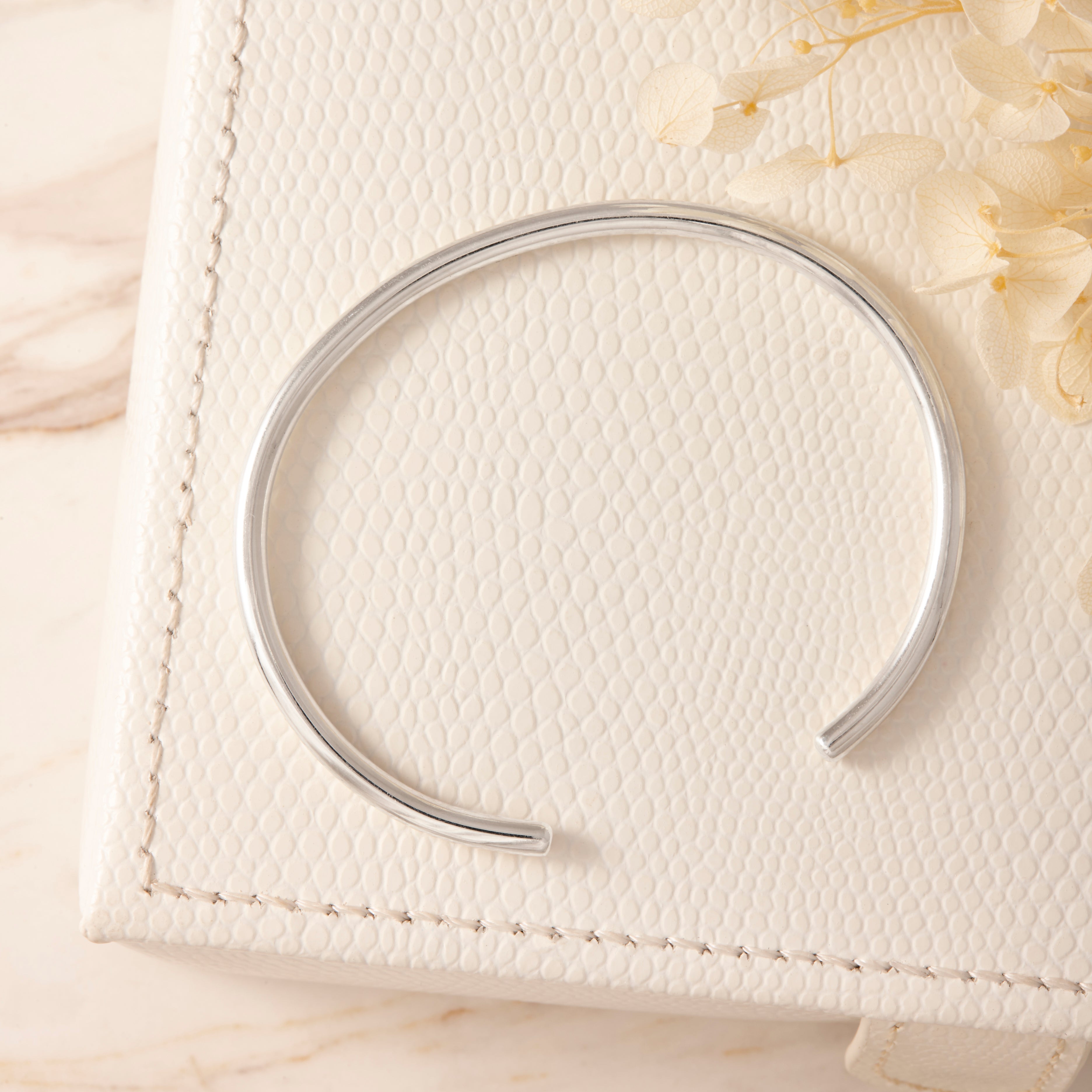 Eternal Cuff - Elegant Stainless Steel Bangle Bracelet for Women | Perfect for Everyday Wear, Gifts & Special Occasions