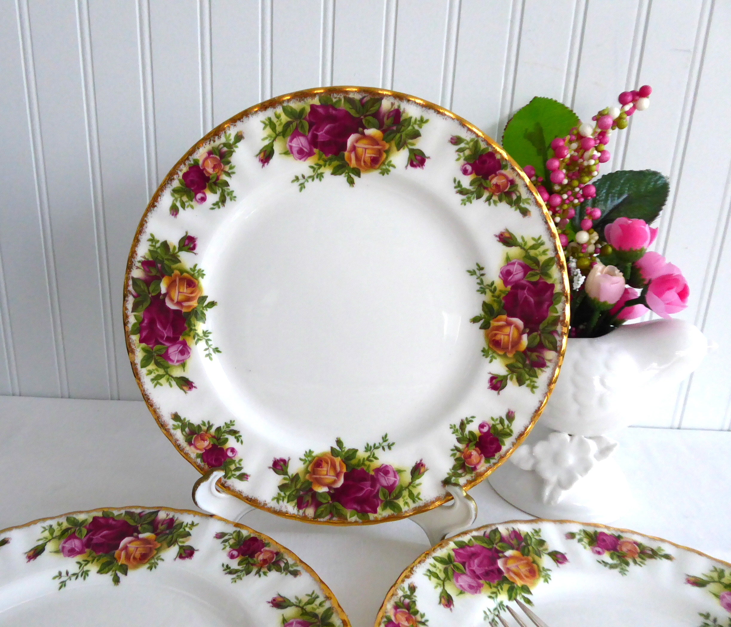 Royal Albert Old Country Roses 4-Piece Salad Plate Set - Vintage English Fine China from 1980s - Perfect for Afternoon Tea, Bridal Showers & Elegant Dining