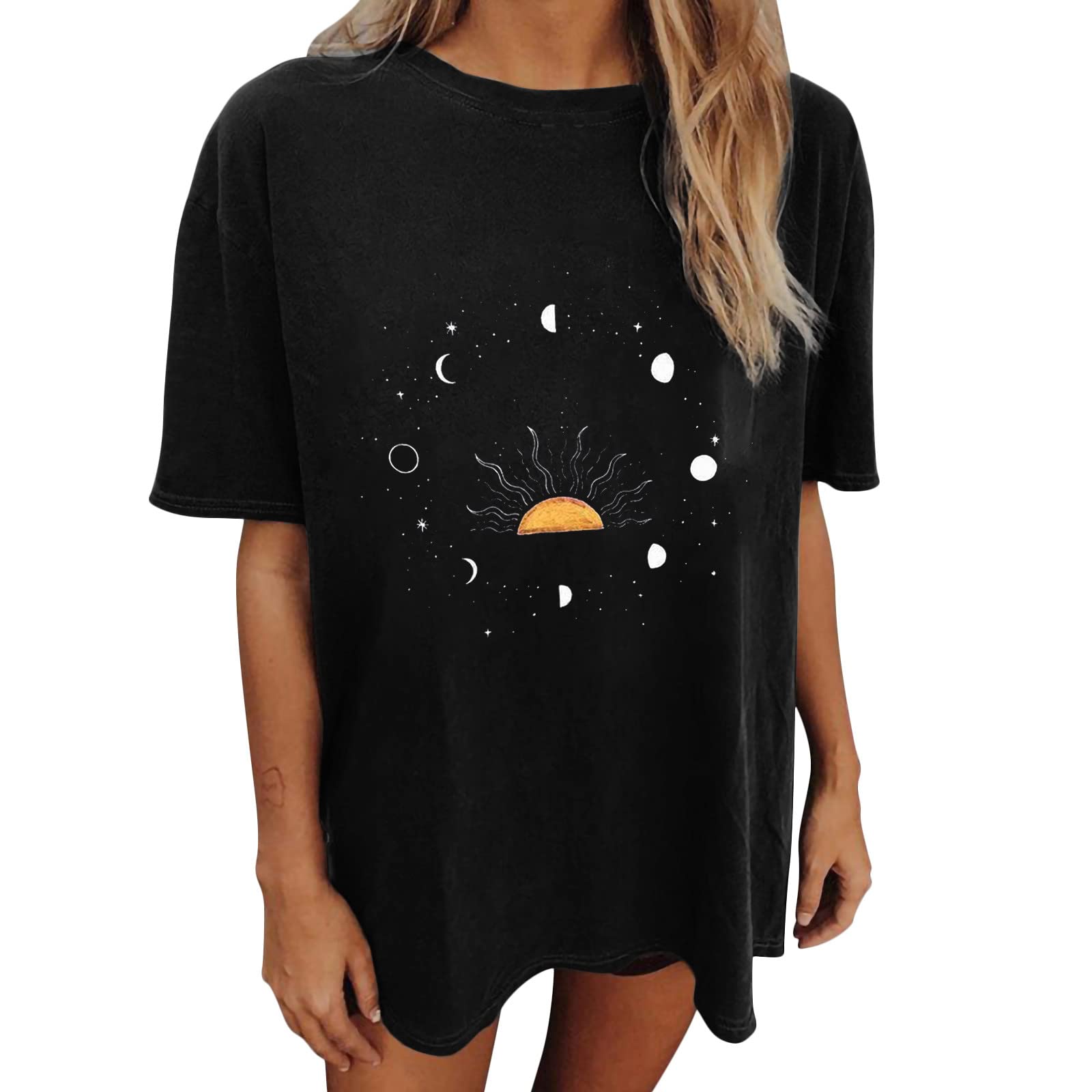 Women's Halloween Skeleton Graphic T-Shirt - Oversized Grunge Top for Party & Cosplay