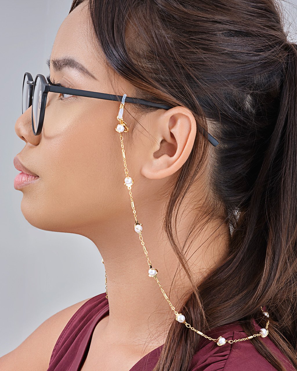 Elegant Pearl Twist Eyeglass Chain - Adjustable Glasses Holder for Women & Men - Perfect for Reading, Driving, and Fashion Accessories