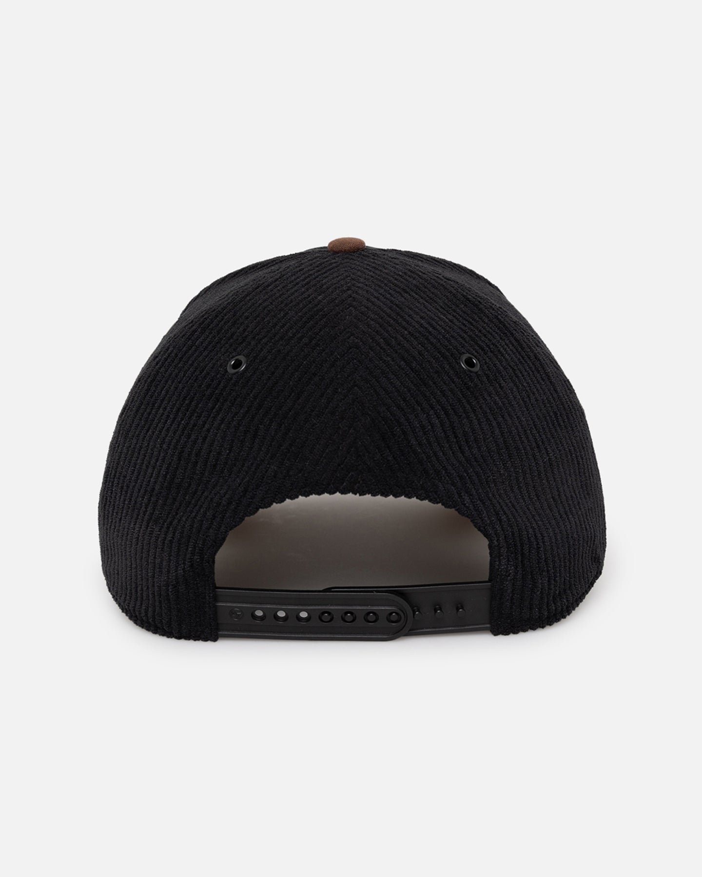 47 Brand Chicago Bulls 'Black Barren' Snapback Hat - Adjustable 47 Offside DT Baseball Cap for Men & Women - Perfect for Basketball Games, Streetwear Fashion & Sports Fans