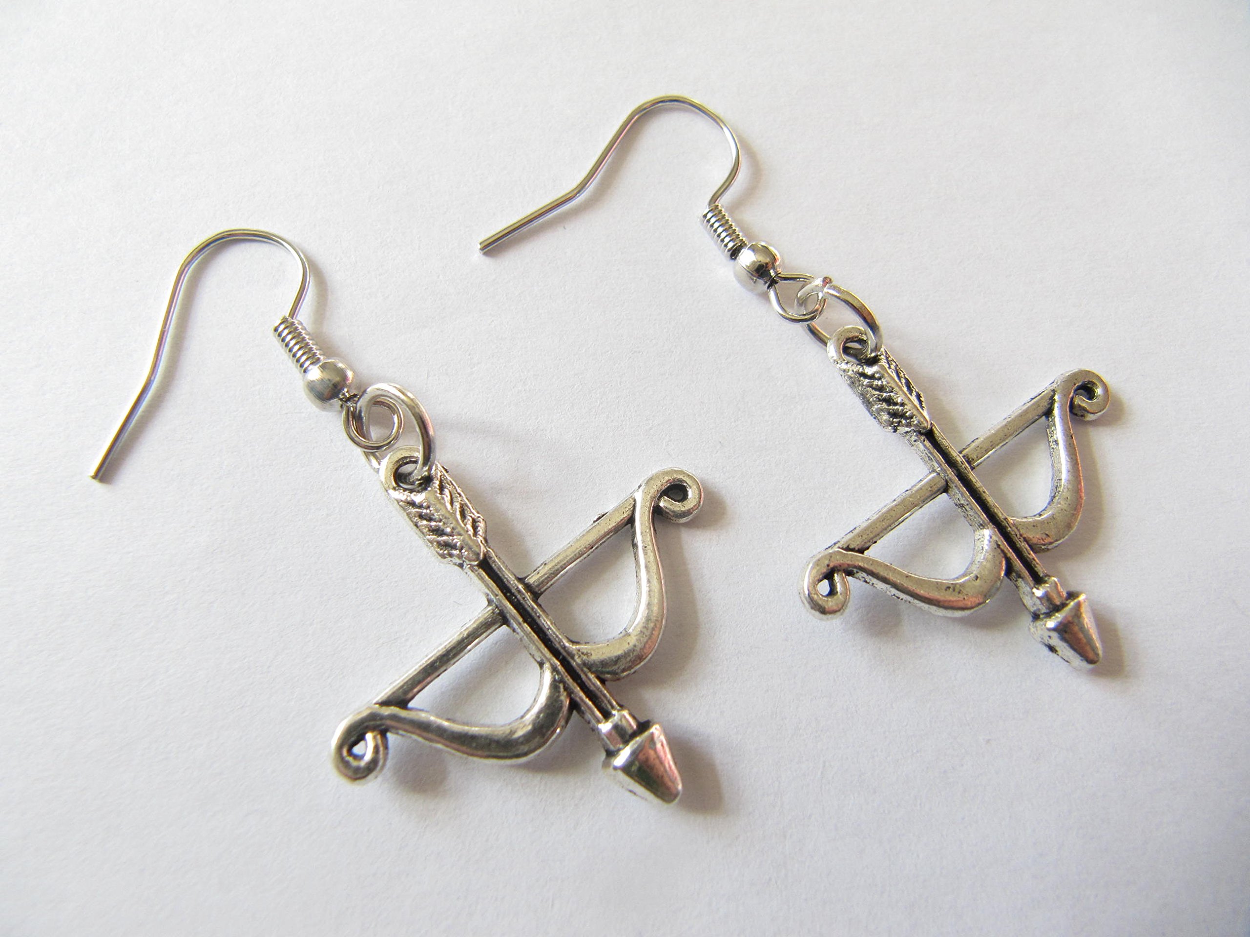 Crossbow Earrings for Women - Bow and Arrow Dangle Earrings - Archery Jewelry Gift - Perfect for Archery Lovers & Outdoor Enthusiasts