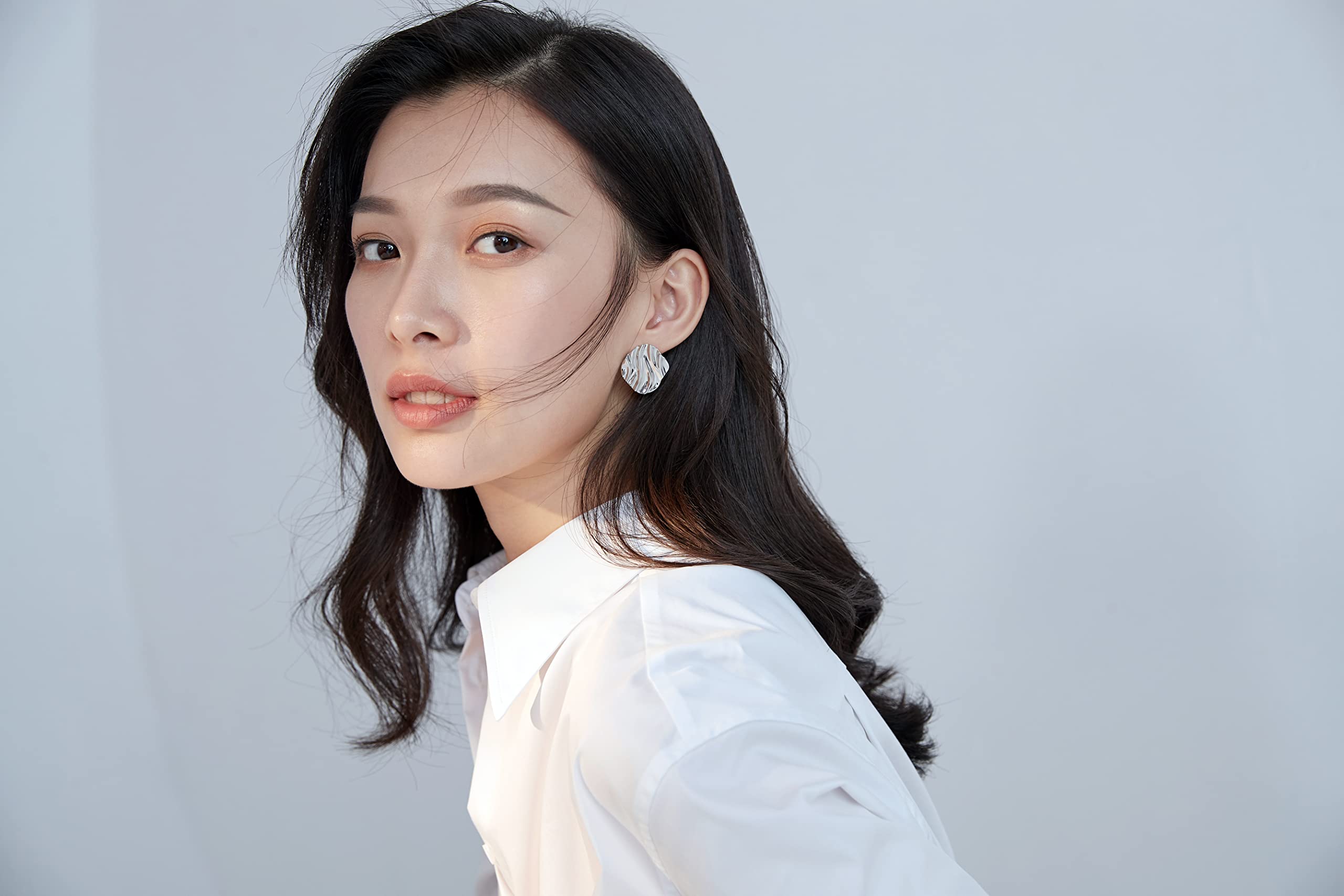 Lightweight Open Post Hoop Earrings for Women - Round Circle Gold/Silver Jewelry Gifts for Her - Perfect for Everyday Wear, Parties & Special Occasions