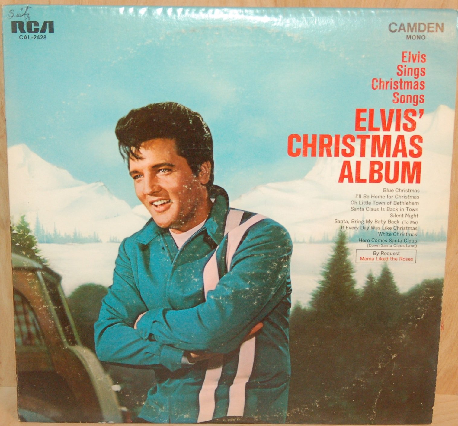 Elvis' Christmas Album - Classic Holiday Music for Festive Celebrations, Family Gatherings & Cozy Winter Nights