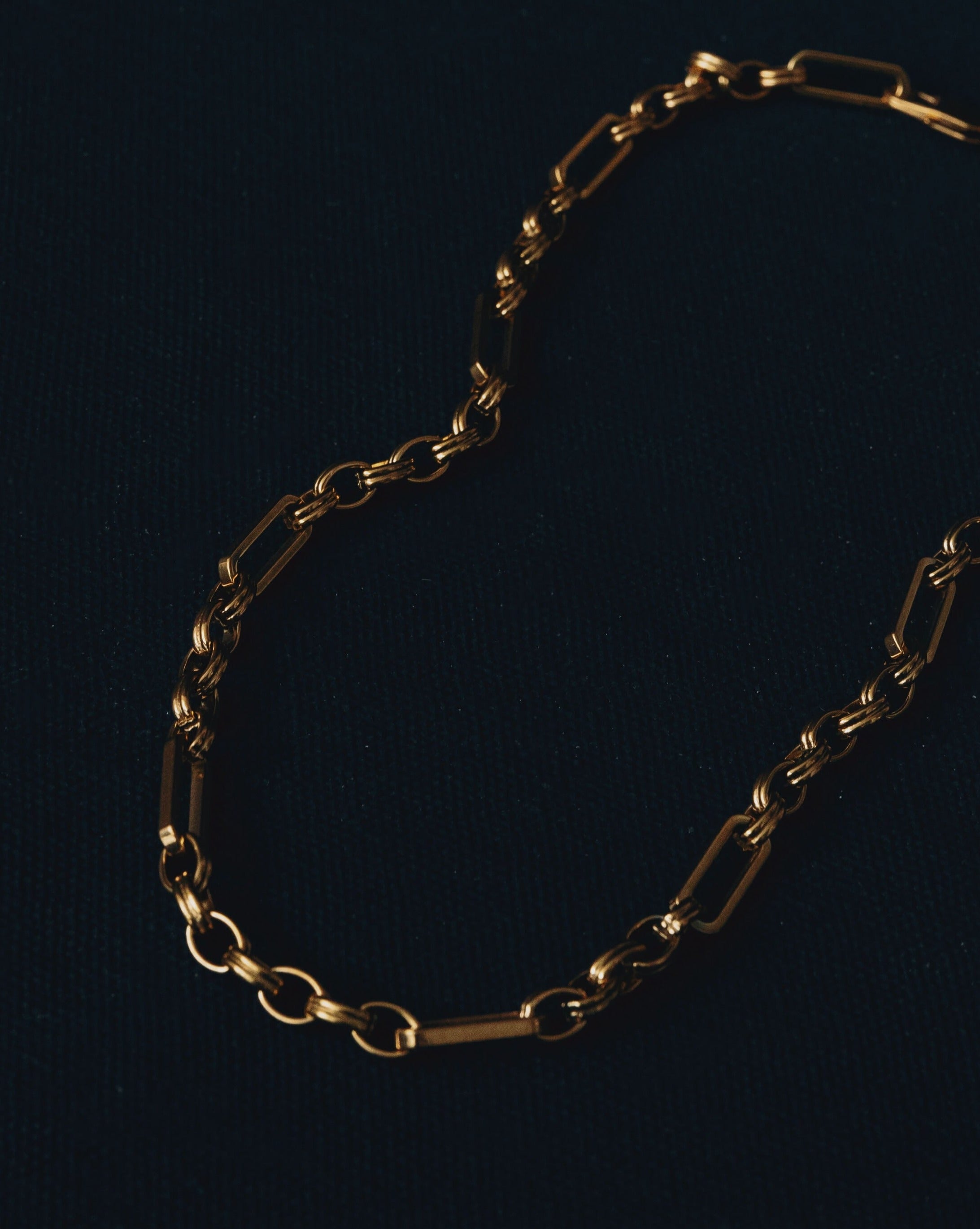 Vintage Gold Chain Necklace for Women - Trinity Layered Necklace Jewelry, 14K Gold Plated, Dainty & Elegant - Perfect for Daily Wear, Parties & Gifts