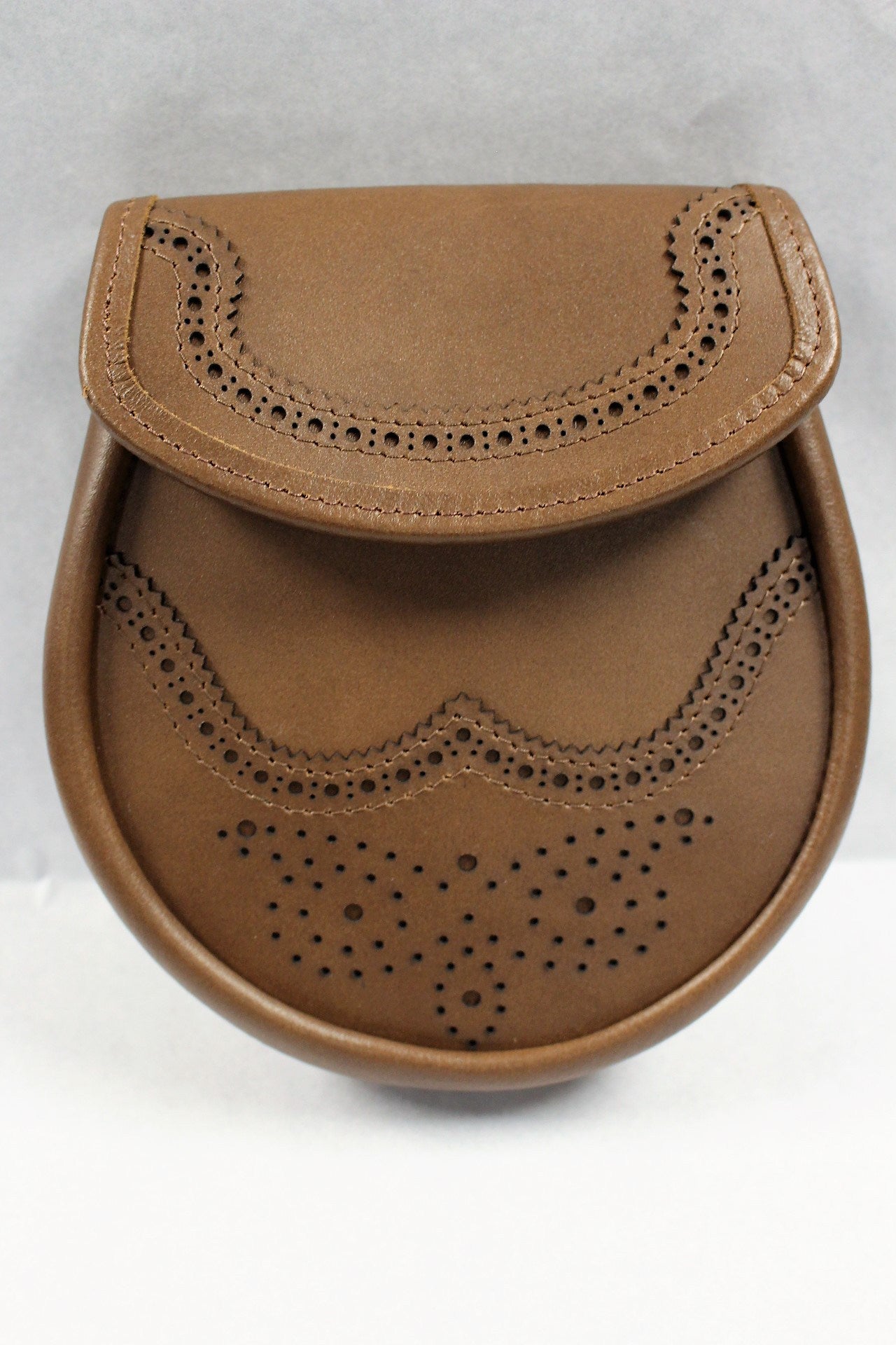 Norwood NW1 Genuine Brown Leather Day Sporran - Traditional Scottish Kilt Accessory for Men - Perfect for Weddings, Highland Games & Formal Events