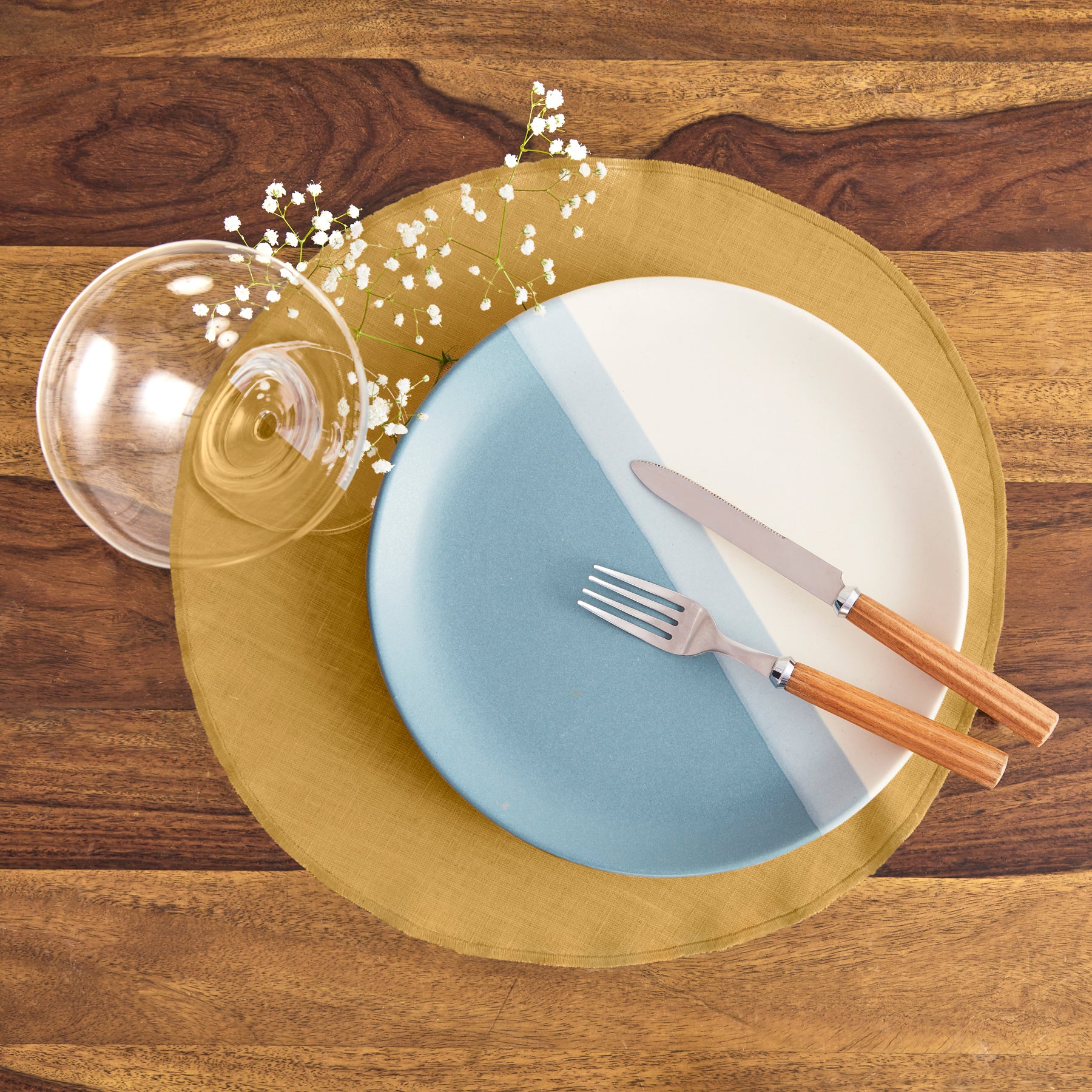 Premium Round Placemats Set of 4 - Non-Slip Heat Resistant Table Mats for Dining & Decor - Perfect for Dinner Parties, Holidays & Everyday Use