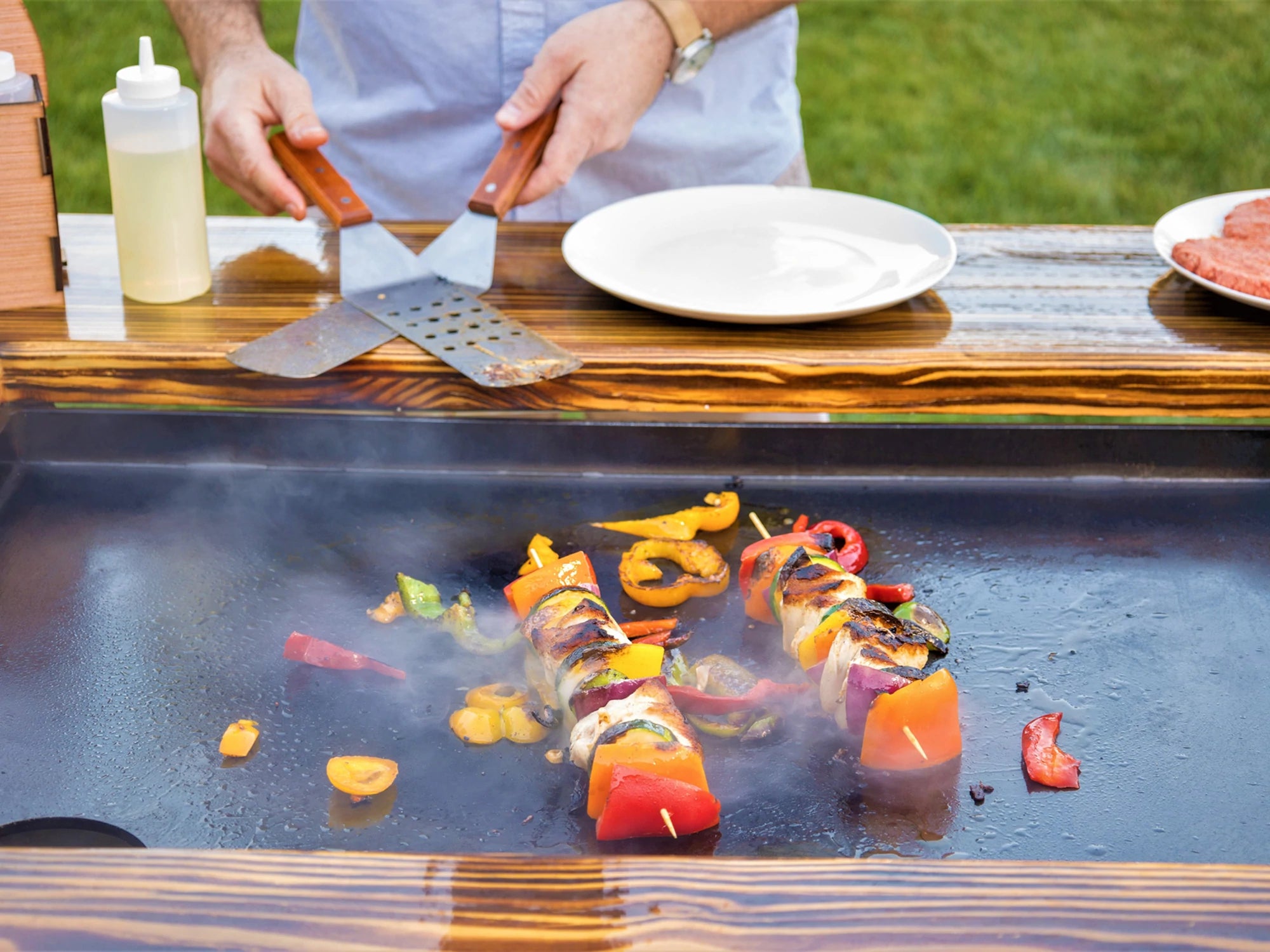 Premium Mahogany Backyard Hibachi Grill – Portable Japanese BBQ Grill for Outdoor Cooking, Camping & Garden Parties