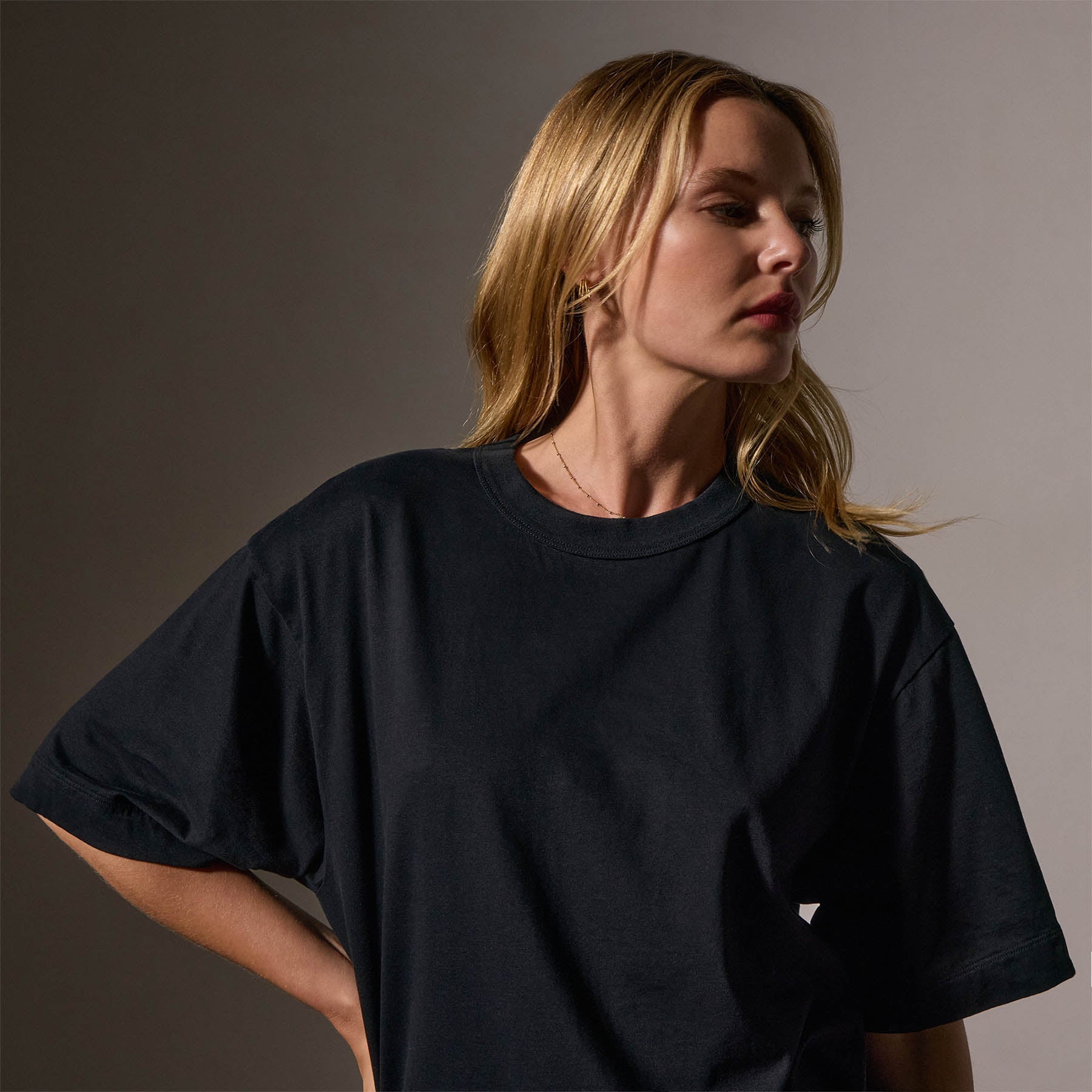 Premium Heavyweight Luxe Jersey Oversized T-Shirt for Women - Soft & Comfortable Black Tee - Perfect for Casual Wear, Layering & Lounge Outfits