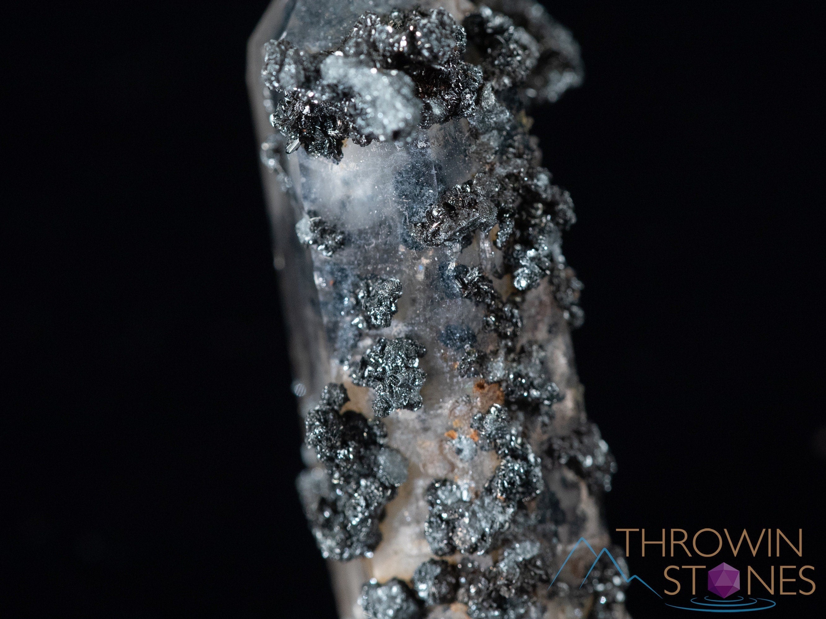 Natural QUARTZ Raw Crystal Cluster with Specular HEMATITE - Healing Stones for Home Decor, Housewarming Gift, Meditation & Spiritual Healing | Perfect for Office Desk, Living Room & Bedroom Decor