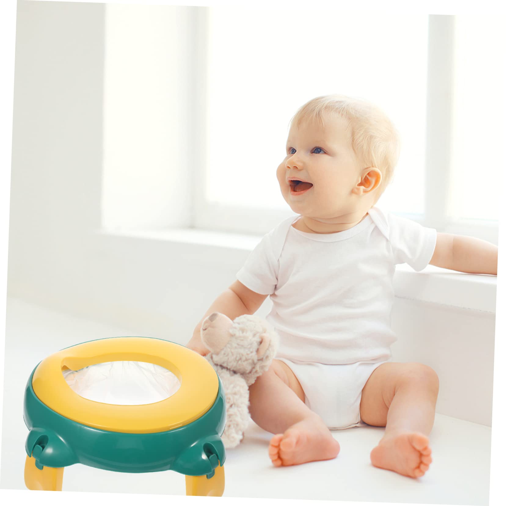 Portable Travel Toilet Seat - Compact & Lightweight Folding Potty for Kids & Adults - Ideal for Camping, Road Trips & Emergency Use