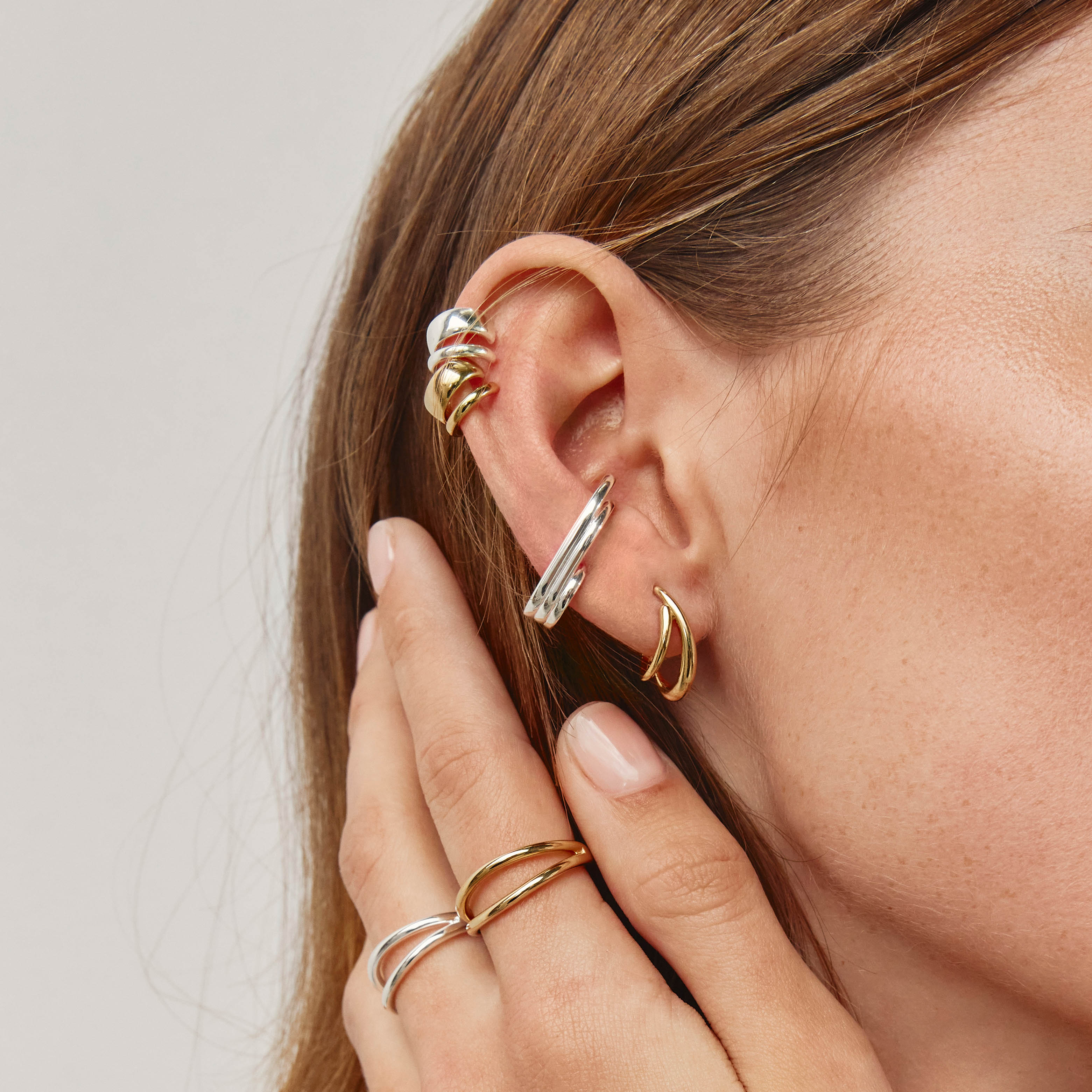 Silver Split Band Single Ear Cuff - Minimalist Earring for Cartilage & Helix Piercing - Perfect for Parties, Weddings & Everyday Wear
