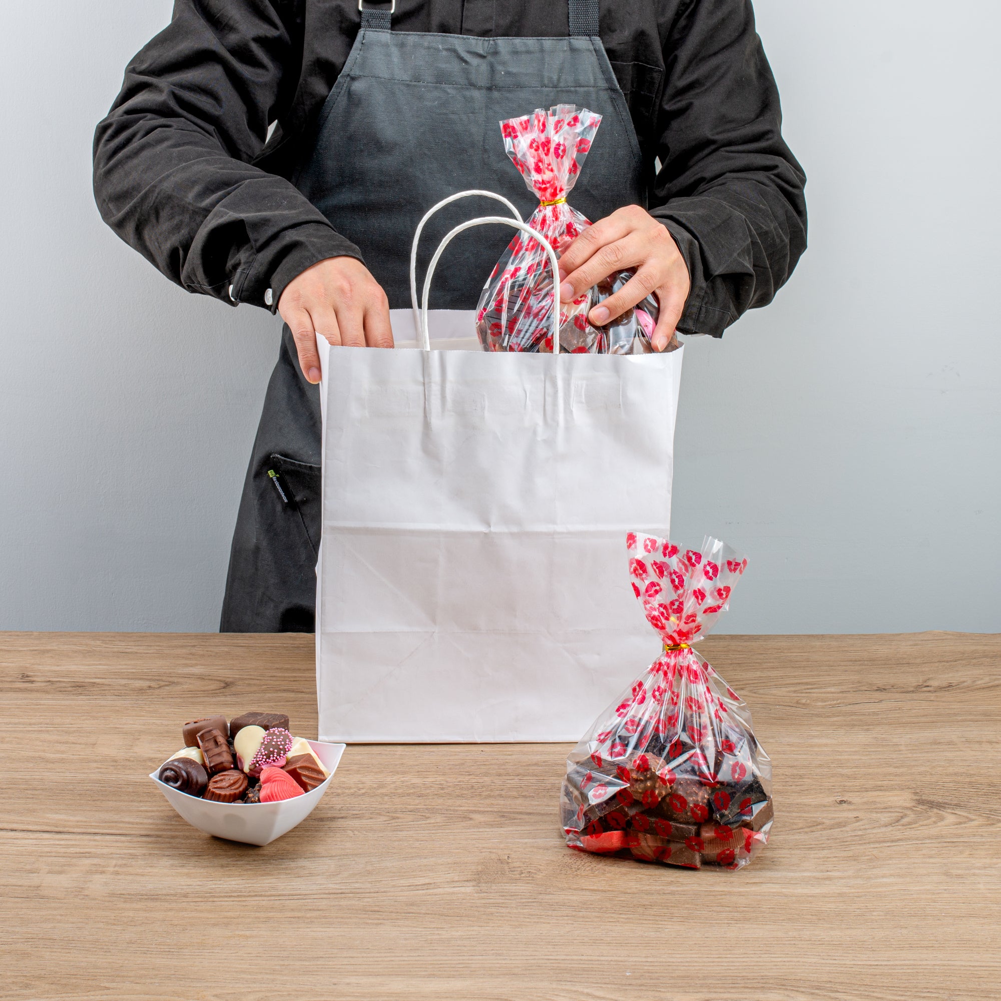 Sexy Lips Printed Plastic Candy Bags - 5 x 3 x 11 Inches, Gusseted Design, 100 Count Box - Perfect for Party Favors, Wedding Treats & Bulk Candy Storage