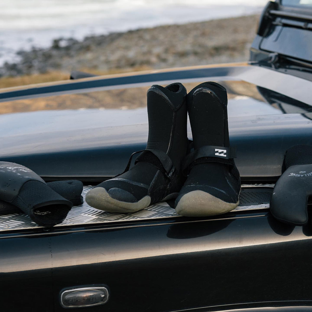 Billabong Furnace 7mm Round Toe Booties - Premium Neoprene Boots for Men & Women - Perfect for Surfing, Diving, and Cold Water Activities