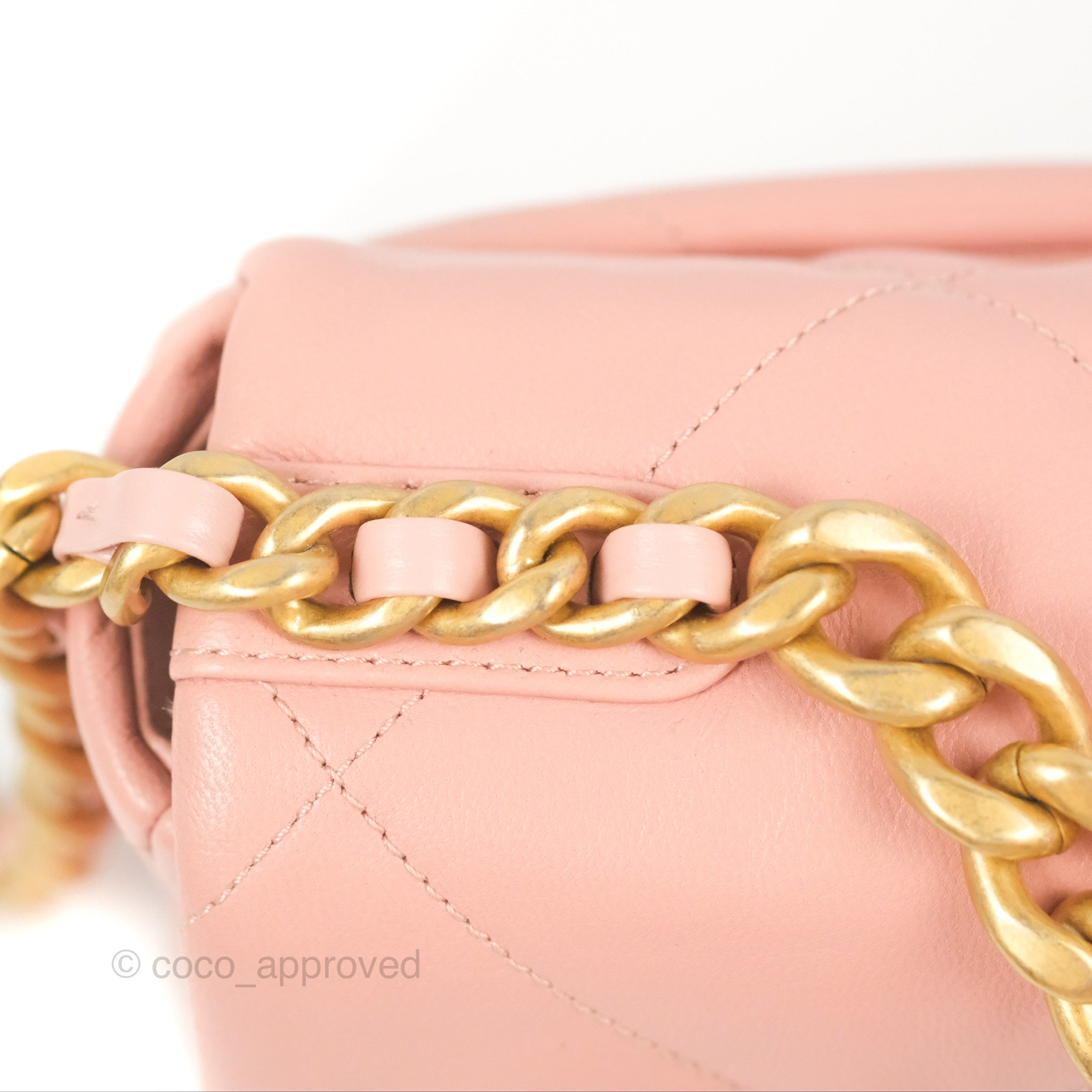 Chanel 19 Small Handbag in Blush Pink Goatskin Leather with Mixed Hardware - Perfect for Everyday Luxury & Special Occasions