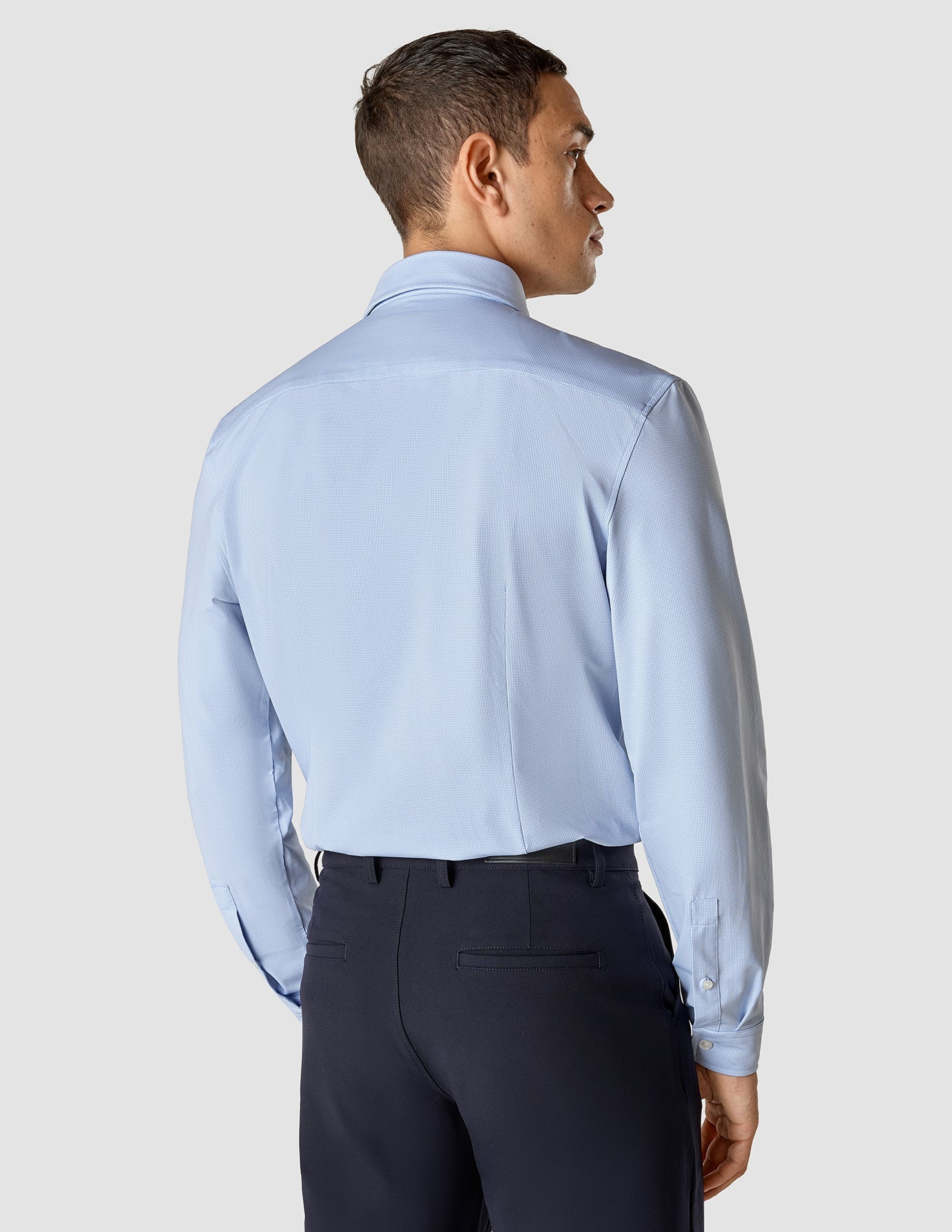 Men's Light Blue Slim Fit Travel Shirt - Breathable & Wrinkle-Free for Business Trips & Vacations