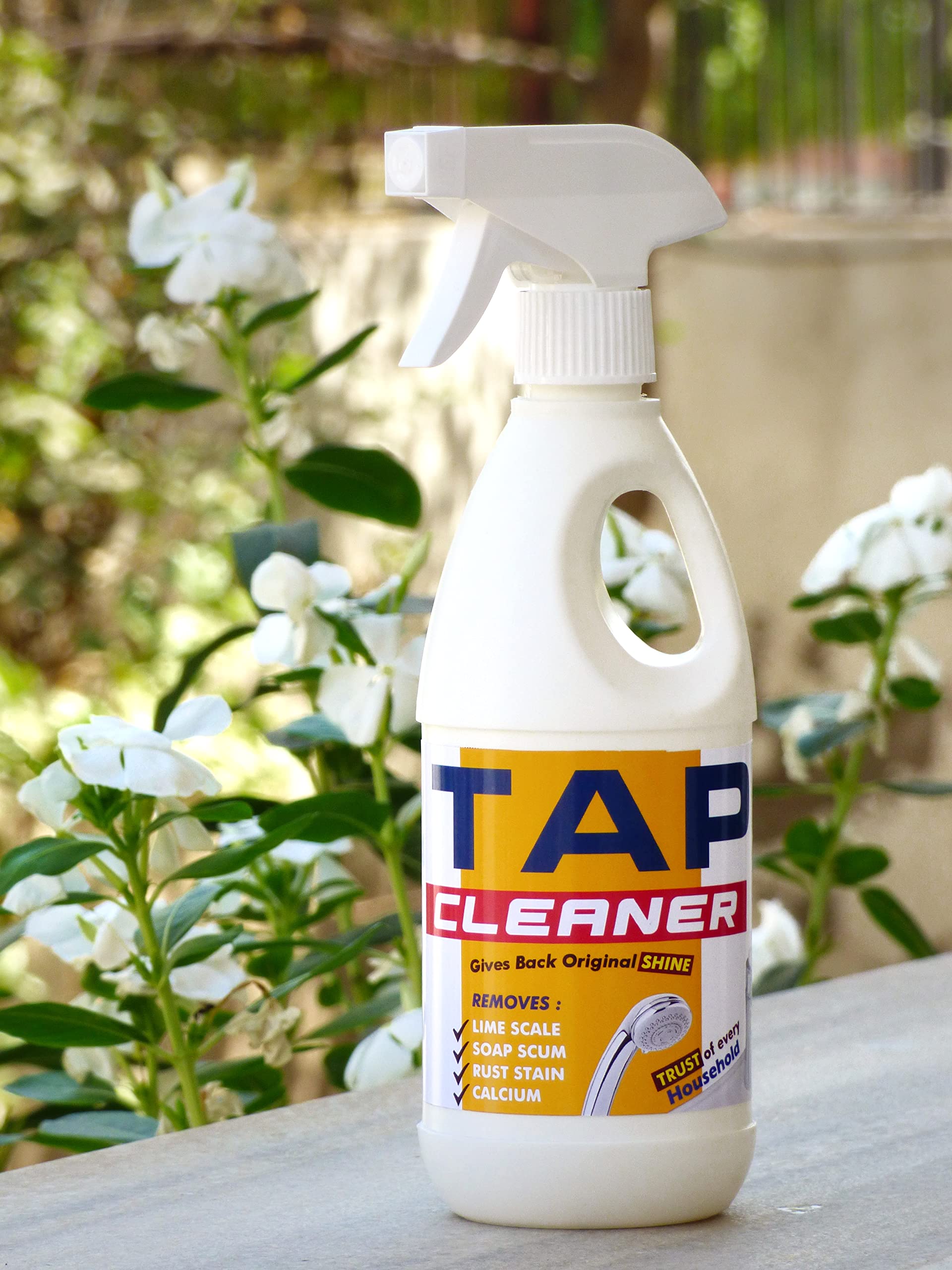 Chemwit - 500mL Hard Water Stain Remover Spray for Bathroom & Kitchen - Safe Limescale Cleaner for Faucets, Shower Glass, Tiles with Anti-Corrosion Protection - Eliminates Rust, Calcium Deposits & Stains - Perfect for Daily Cleaning & Maintenance of Bathroom Fixtures, Kitchen Sinks & Appliances