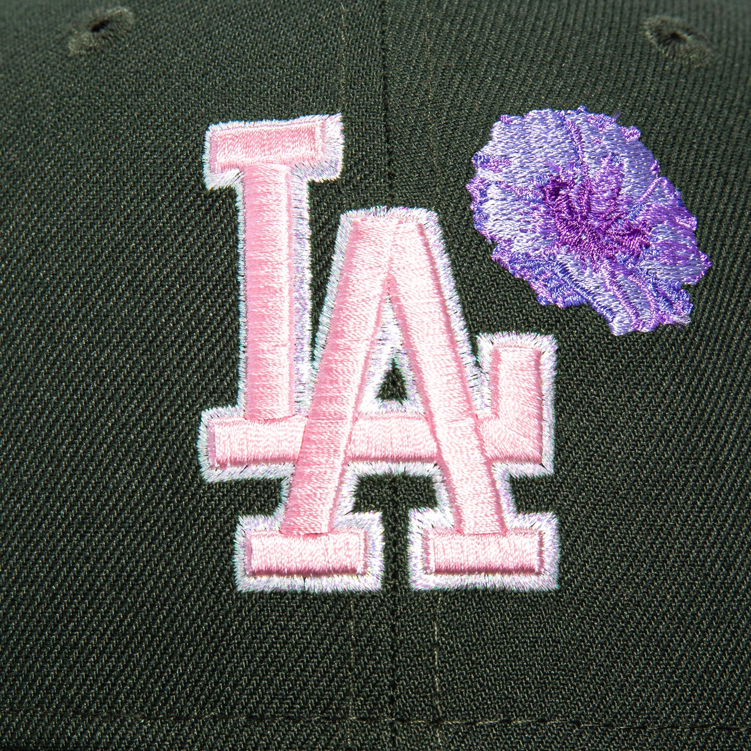 New Era 59Fifty Los Angeles Dodgers Snapback Cap - Green Baseball Hat for Men & Women - Perfect for Games, Streetwear & Sports Fan Fashion