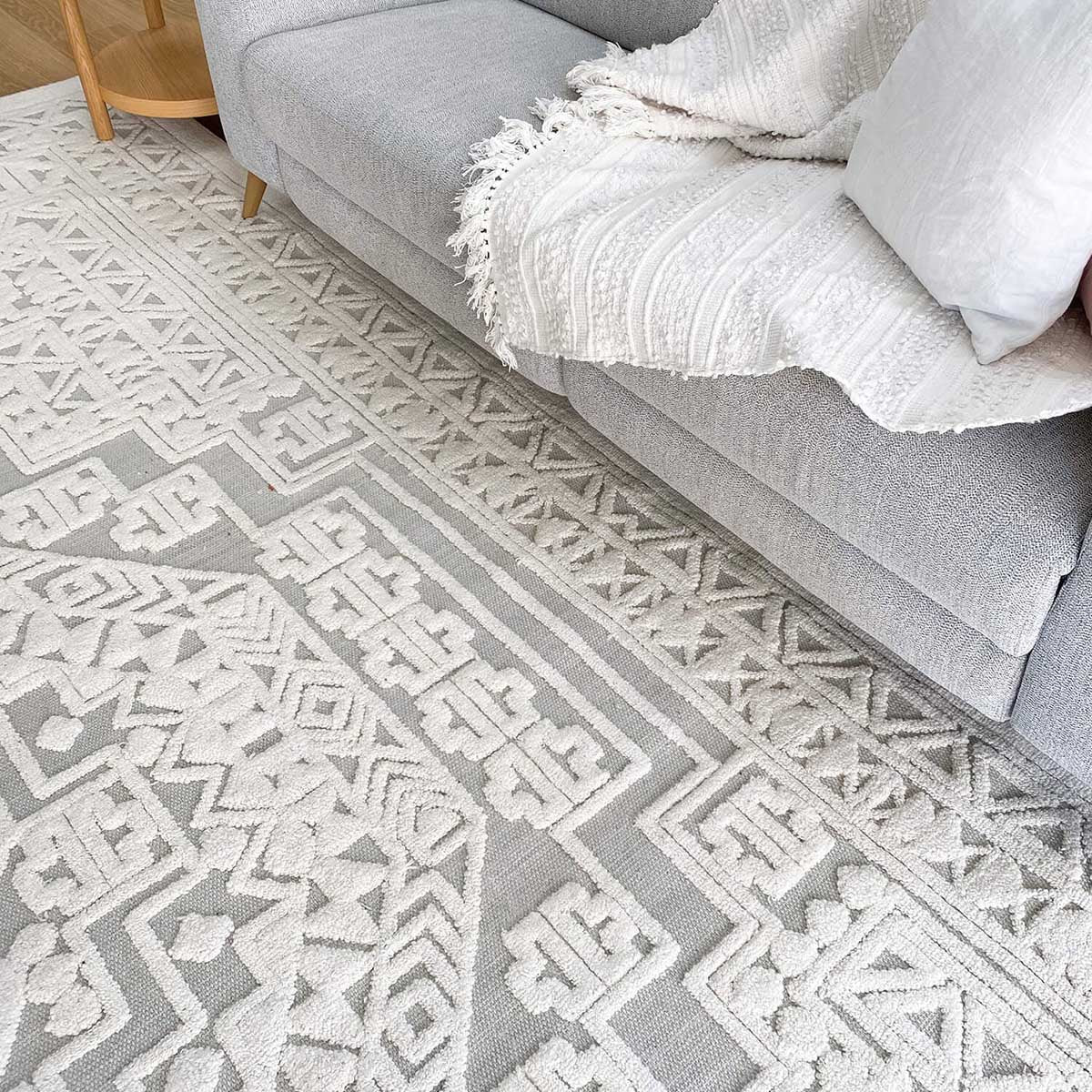 Kirrily Textured Tribal Rug - Handwoven Bohemian Area Rug for Living Room, Bedroom & Home Decor | Soft & Durable Floor Mat for Boho Chic Style