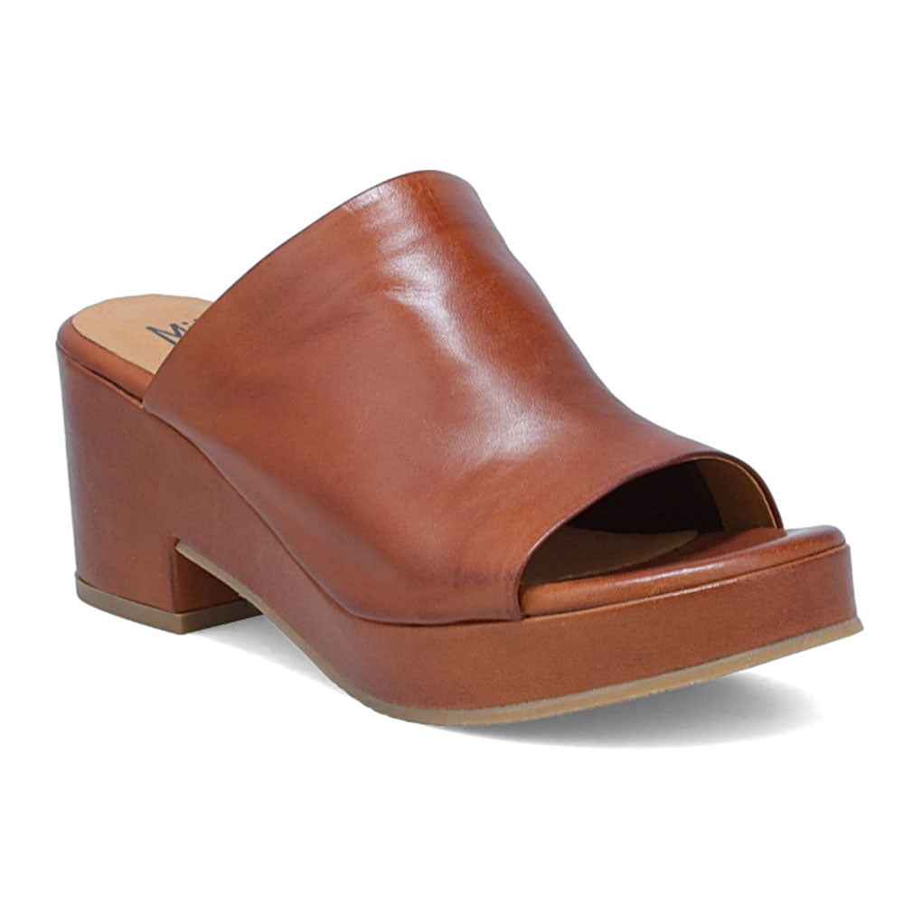 Gwen - Stylish and Comfortable Women's Fashion Apparel for Everyday Wear | Perfect for Work, Casual Outings, and Special Occasions