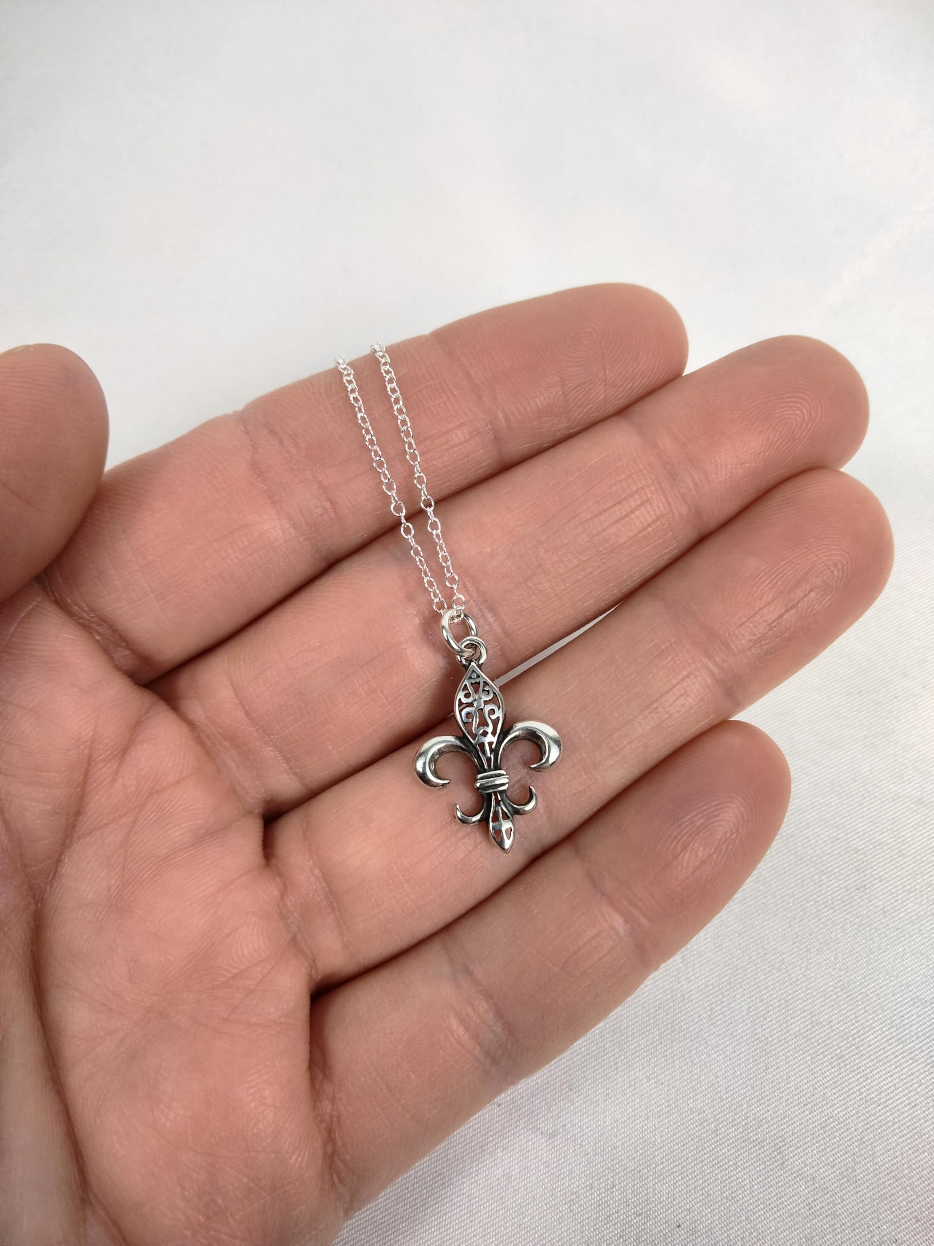 FashionJunkie4Life Unique Sterling Silver Pendant Necklace for Women - 18