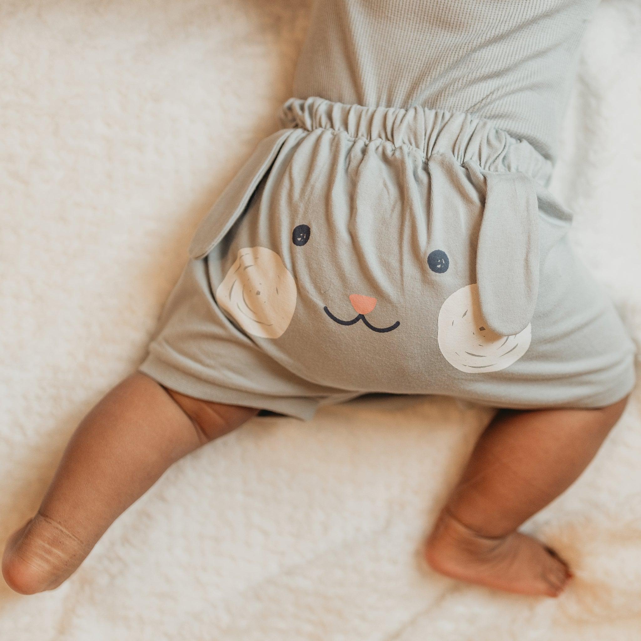 Organic Bunny Bloomers for Babies - Soft Cotton Bloomers with Bayleaf Design - Perfect for Newborn Photoshoots, Easter Outfits, and Playtime