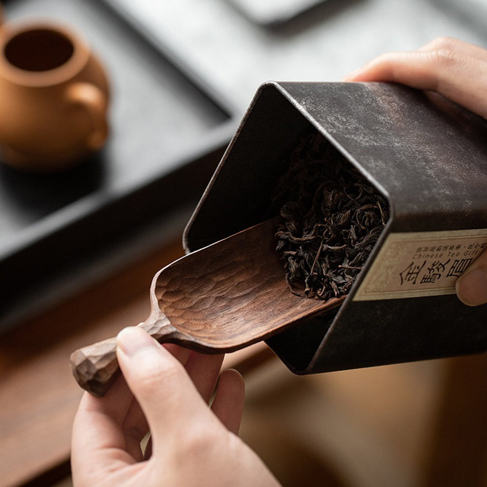 Hand Carved Walnut Tea Holder - Traditional Chinese Cha He for Gongfu Tea Ceremony | Perfect for Tea Lovers, Tea Tasting & Home Decor
