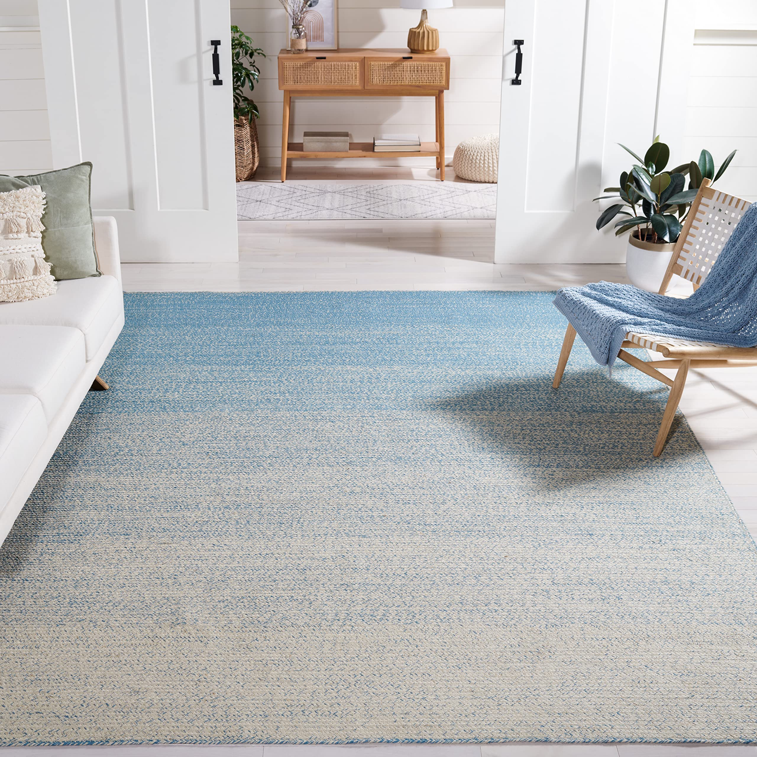 SAFAVIEH Handmade Boho Ombre Jute Area Rug 8'x10' - Natural & Light Blue, Natural Fiber Collection for Living Room & Bedroom | Durable High-Traffic Rug for Home Decor, Boho Chic Style (NFB263M)