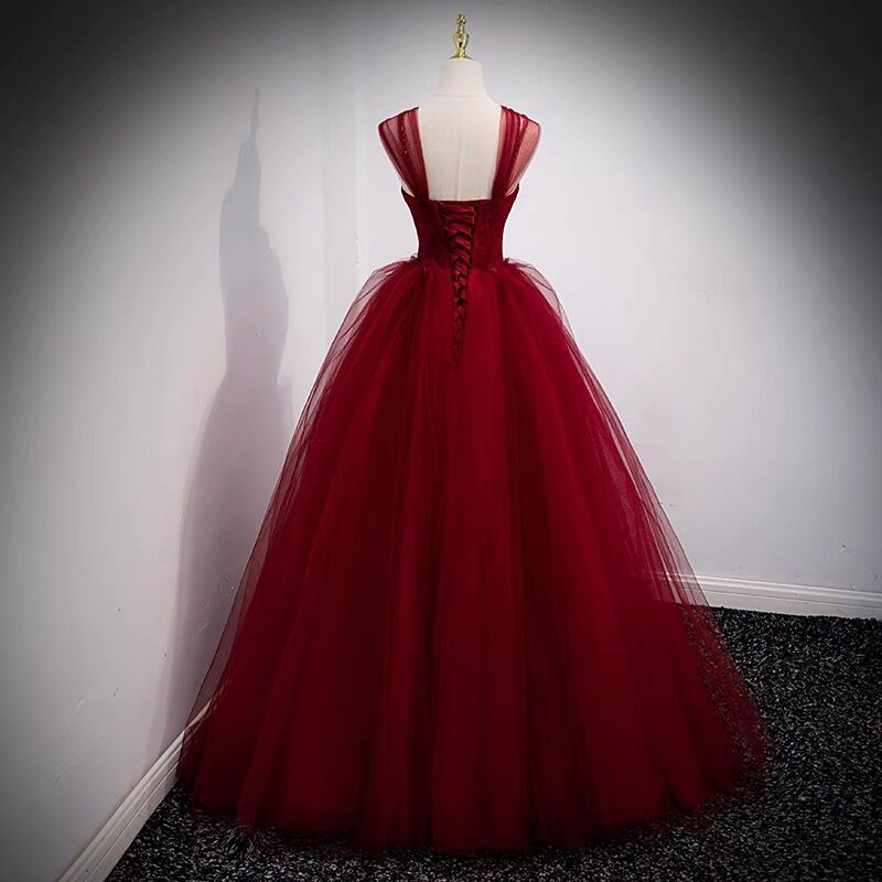 Elegant A-Line Burgundy Tulle Long Prom Dress for Women - Formal Evening Gown for Birthday Party, Homecoming, Quinceañera & Special Occasions - Style J3092