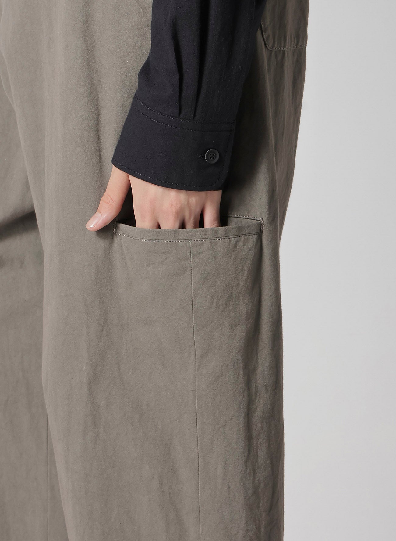 Breathable Cotton Poplin Pants with Dual Side Pockets - Comfortable Casual Wear for Men & Women | Perfect for Office, Travel & Outdoor Activities