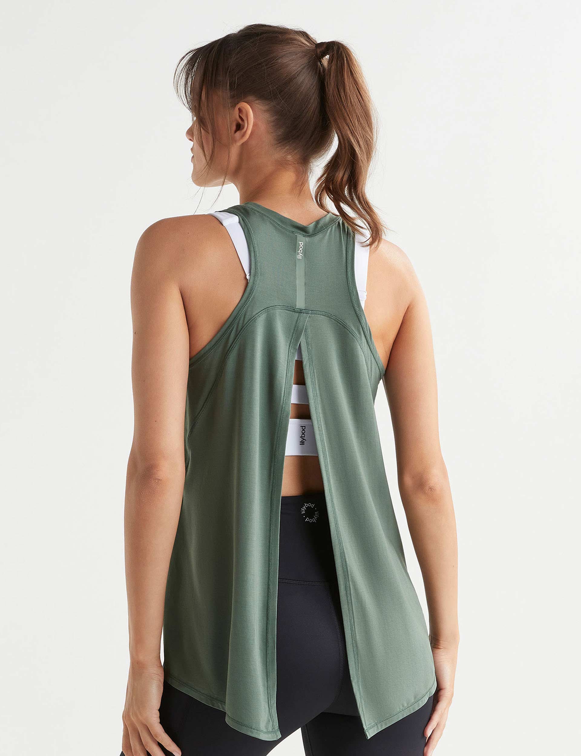 Kendall Tank Top Women's Army Green - Casual Summer T-Shirt for Yoga, Beach & Everyday Wear