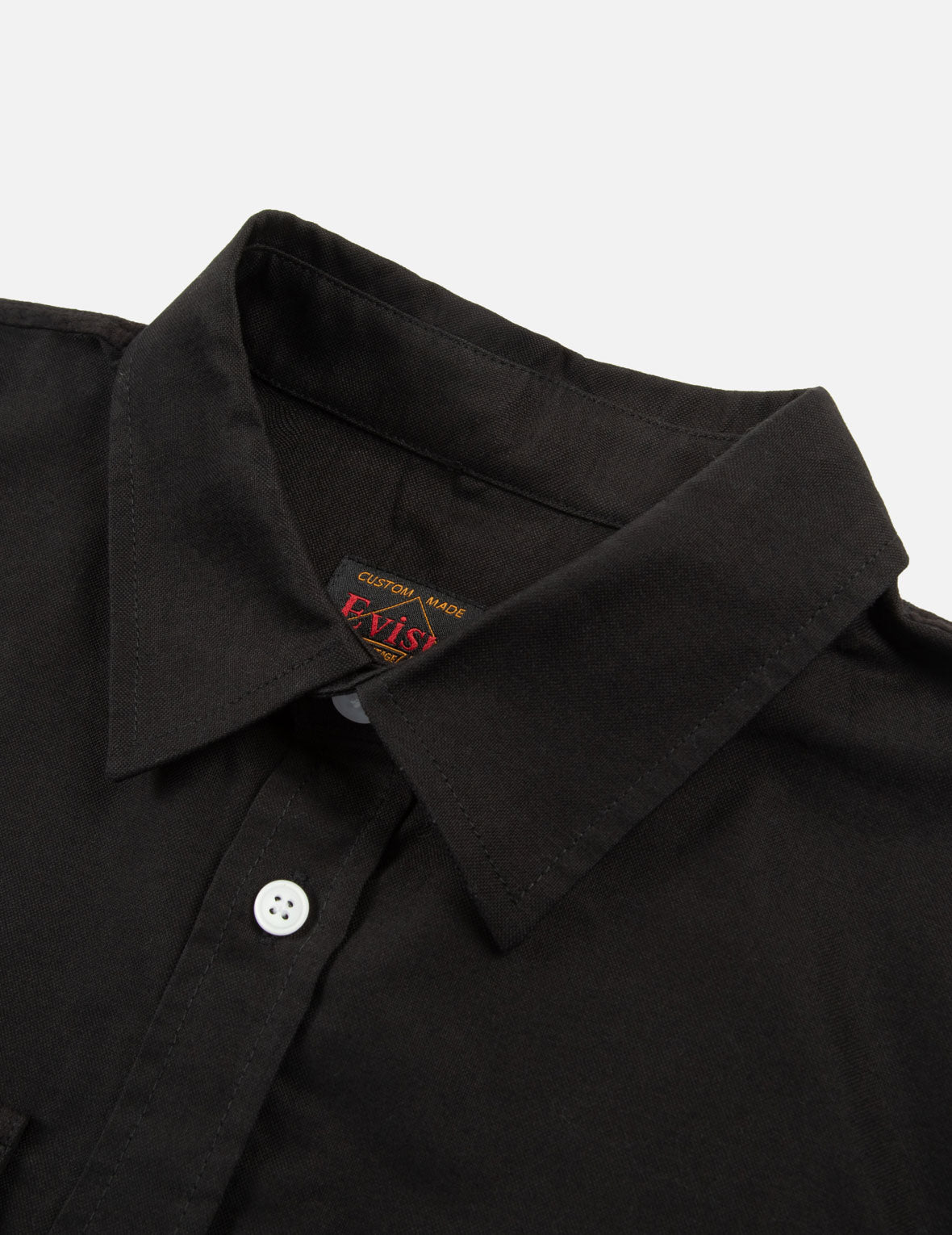 Multi-Pocket Embroidered Logo Patch Relaxed Fit Shirt for Men - Casual Comfort Wear for Outdoor, Work & Everyday Use