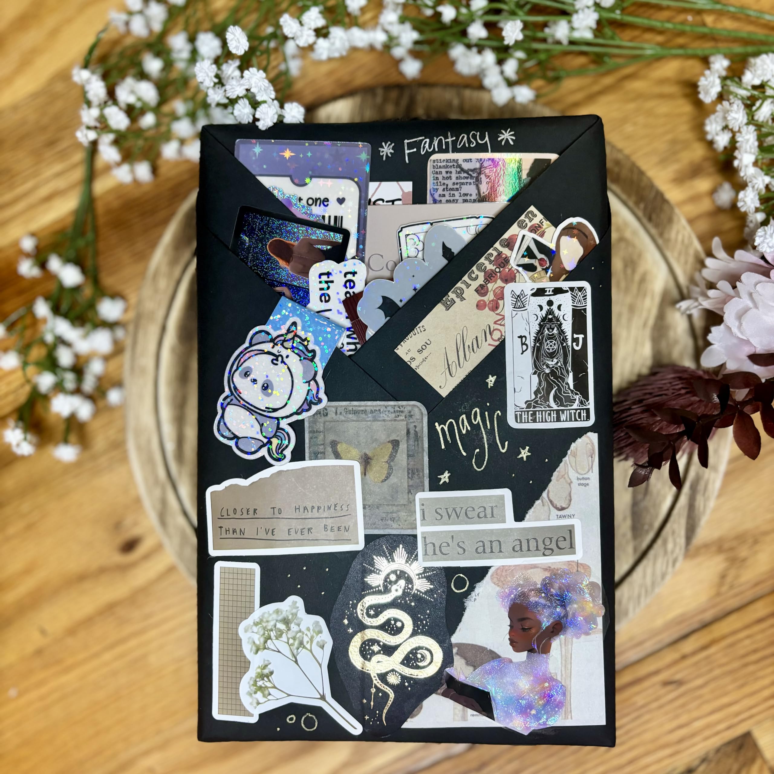 Blind Date With a Book - Unwrap Your New Favorite Fantasy Novel | Unique Book Gift Idea for Readers & Book Lovers | Perfect for Book Clubs, Birthday Gifts, and Cozy Reading Nights