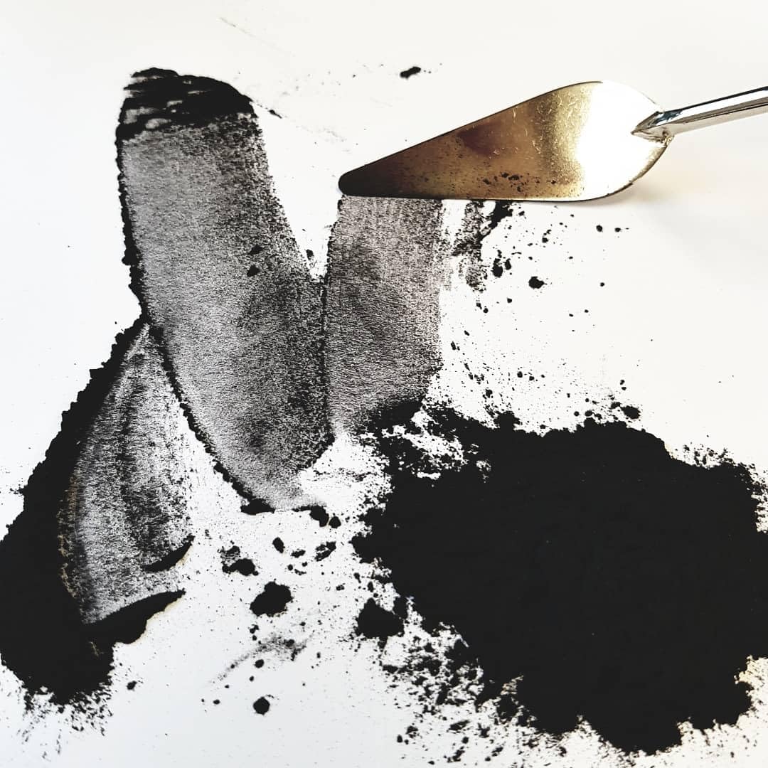 Premium Artist Black Charcoal Powder for Sketching & Drawing - 30g Professional Grade Fine Powder - Ideal for Portrait, Figure Drawing & Shading Techniques (Pack of 1)