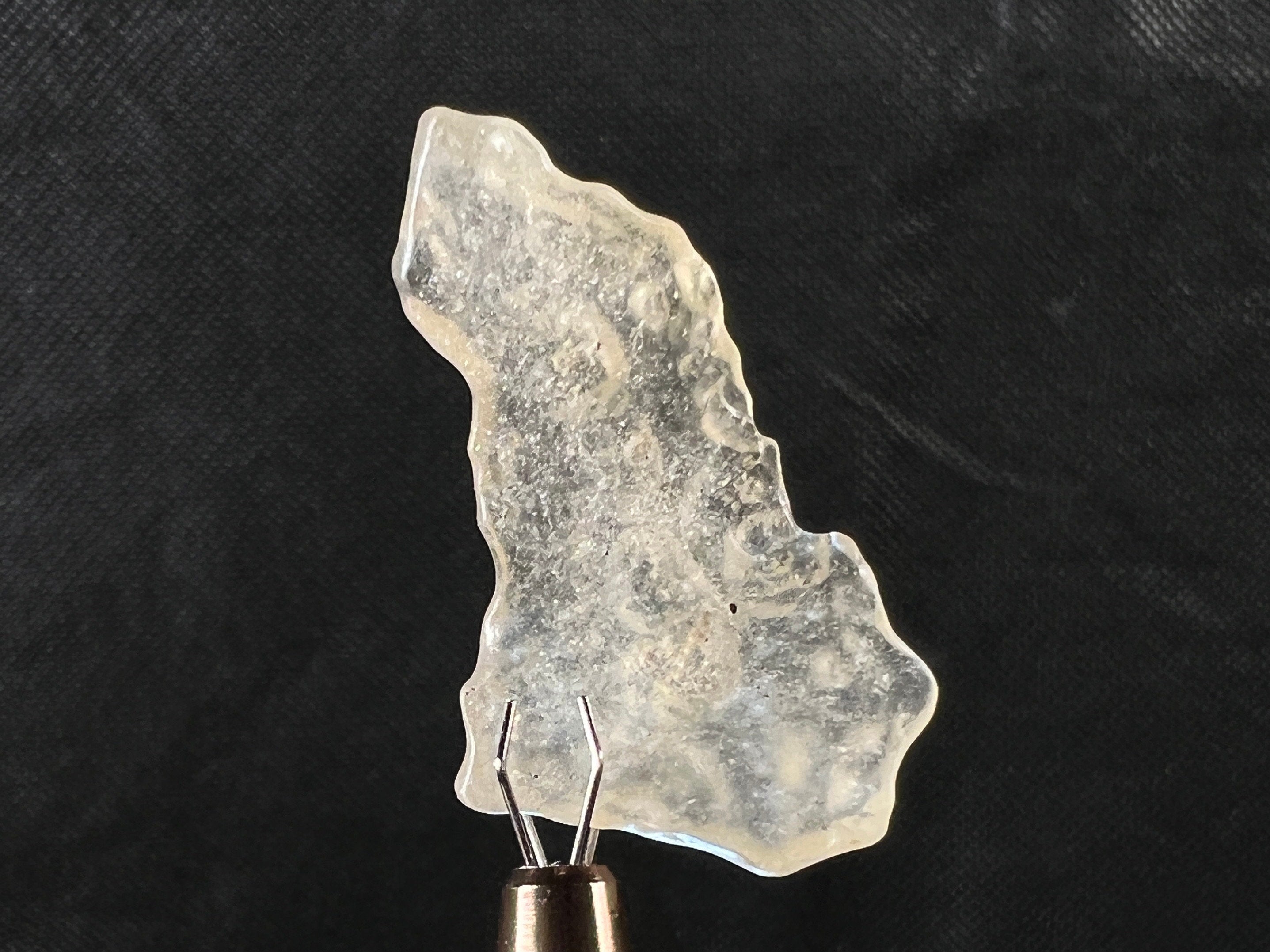 Libyan Desert Glass Raw Crystal – Rare 3.1g Natural Stone for Chime Making, Unique Gift & Home Decor | Healing Crystals for Meditation & Spiritual Practices (L0330)