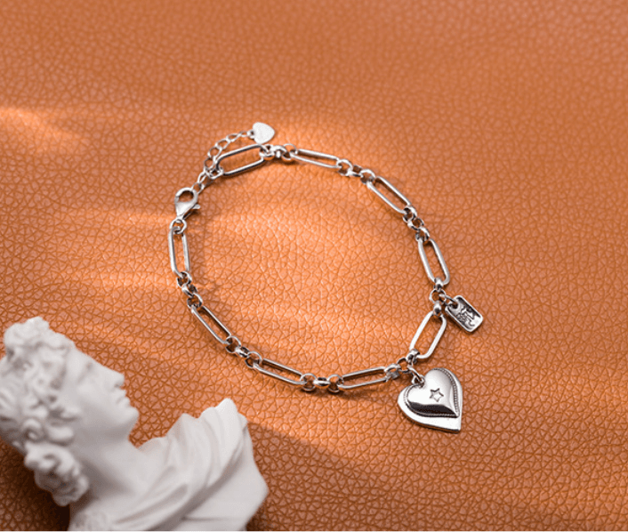 925 Sterling Silver Loving Heart Bracelet for Women - Elegant Gift for Valentine's Day, Anniversary & Romantic Occasions