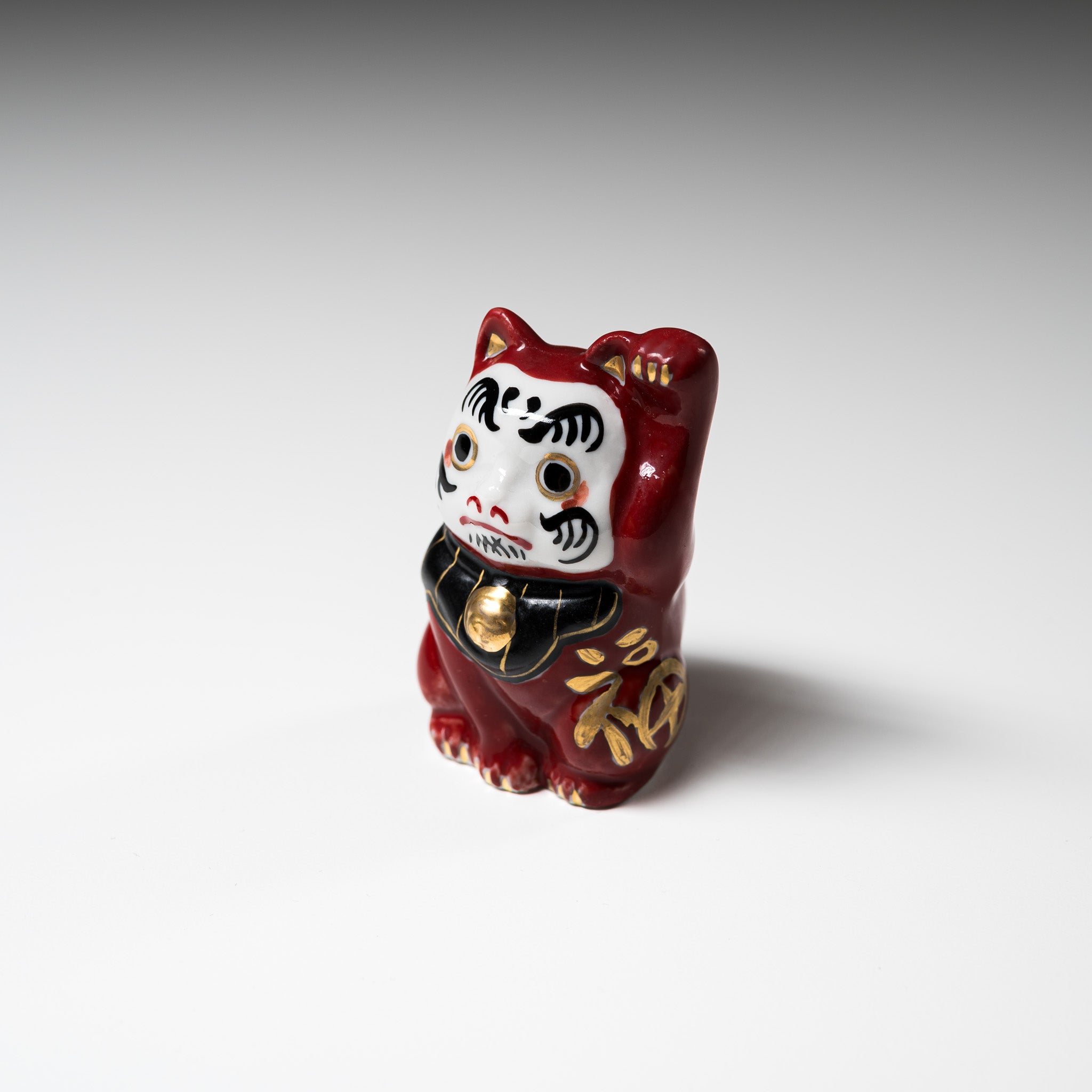 Kutani Ware Daruma Cat Ornament - Japanese Lucky Beckoning Cat Figurine for Home Decor & Good Fortune | Perfect for Living Room, Office & Gift Giving