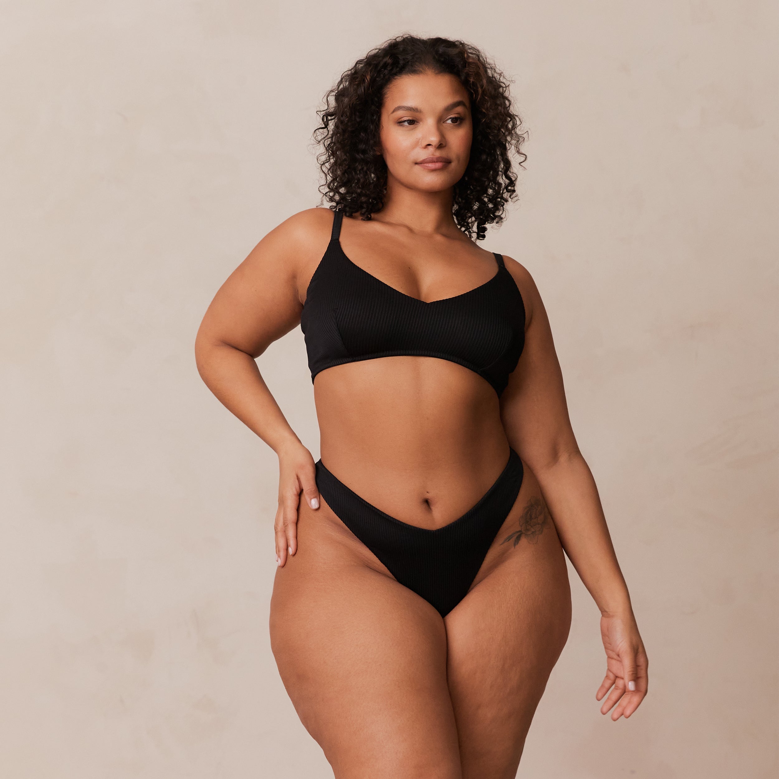 Seamless Ribbed Triangle Bralette - Black Lace Underwire Bra for Women | Comfortable & Sexy for Everyday Wear, Yoga, and Lounge