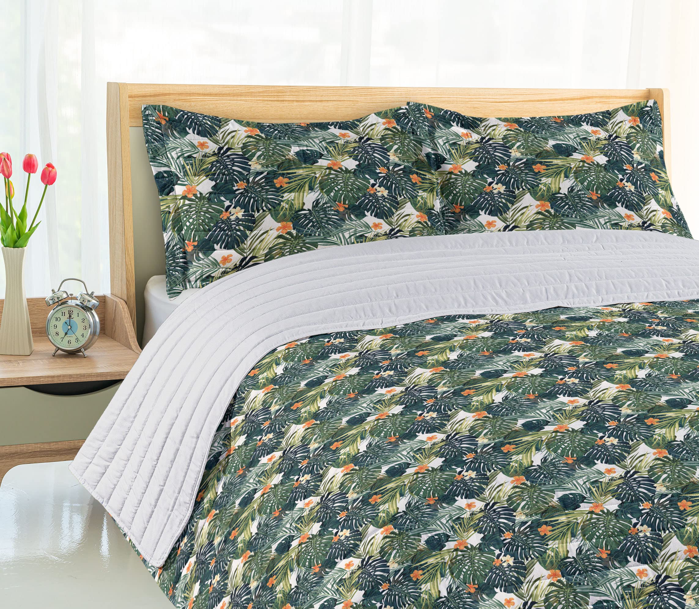 Ambesonne Floral Microfiber Bedspread Set - Queen Size Green & White | Tropical Leaves & Flowers Hawaiian Design | Soft Bedding with Pillow Shams & Comforter | Perfect for Summer Bedroom Decor & Beach House Styling