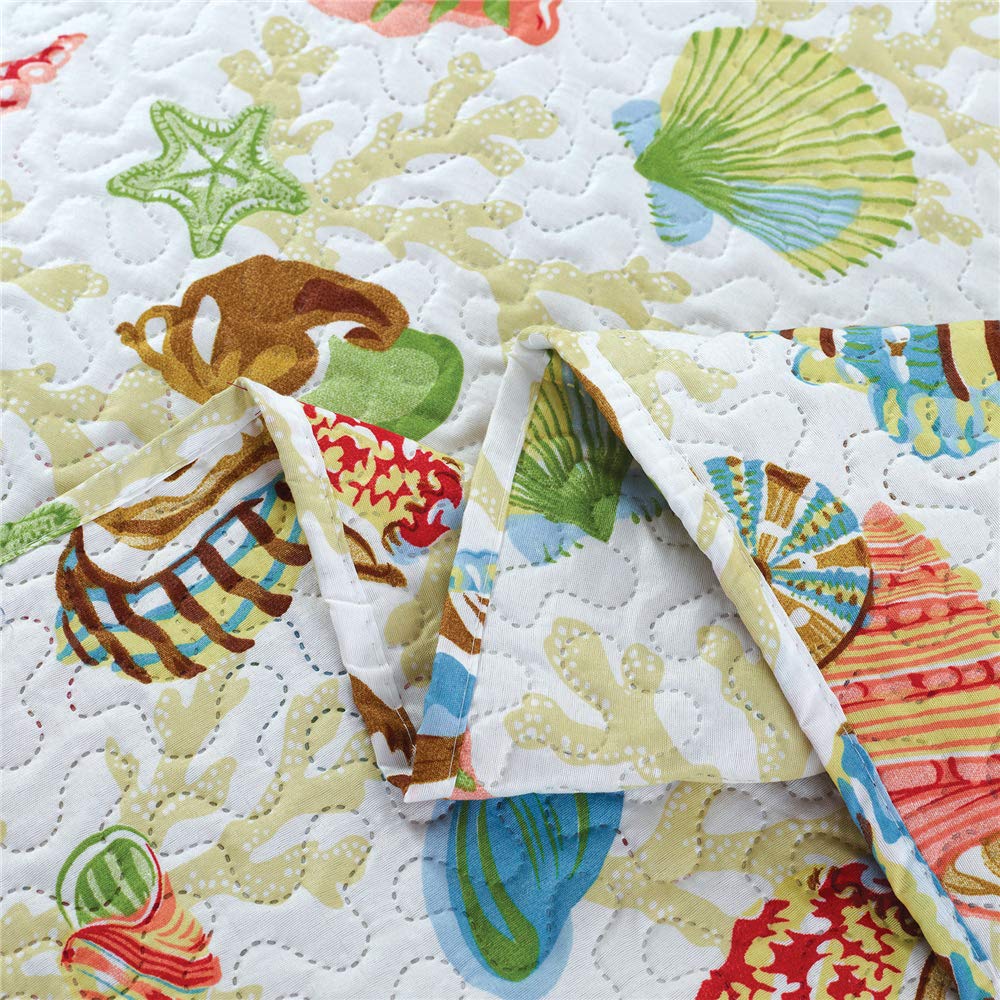 **Reversible Queen Size Quilt Set - Lightweight Coastal Ocean Beach Bedding with Starfish & Conch Decor | Soft Summer Bedspread for Home, Guest Room, or Vacation Rental**