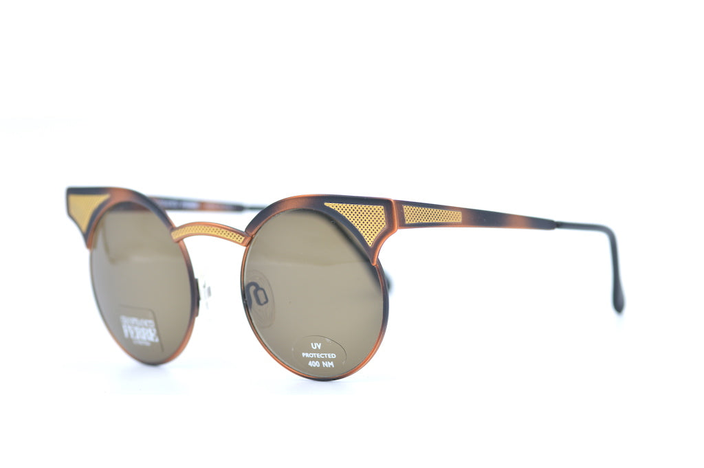 Gianfranco Ferre 85/S 95Q Sunglasses - Luxury Designer Shades for Women & Men - Perfect for Outdoor Activities, Beach, Driving & Fashion Accessories