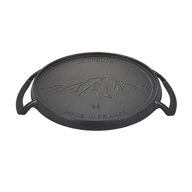 Le Creuset 15-Inch Alpine Outdoor Pizza Pan - Cast Iron Pizza Stone for Grill, Oven & Camping - Perfect for Backyard BBQ, Picnics & Outdoor Cooking
