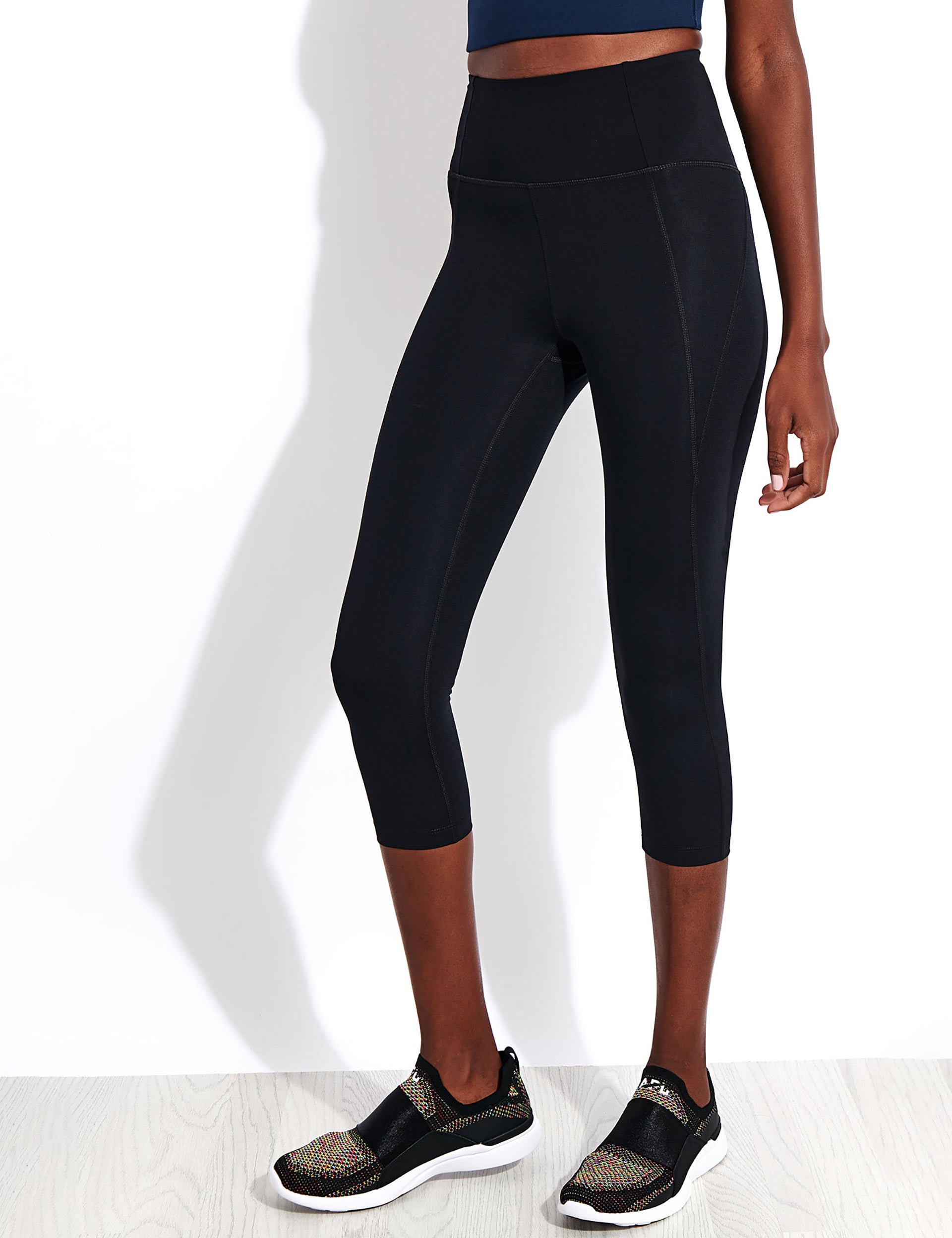High Waisted Compression Capri Leggings for Women - Black - Perfect for Yoga, Running & Workouts