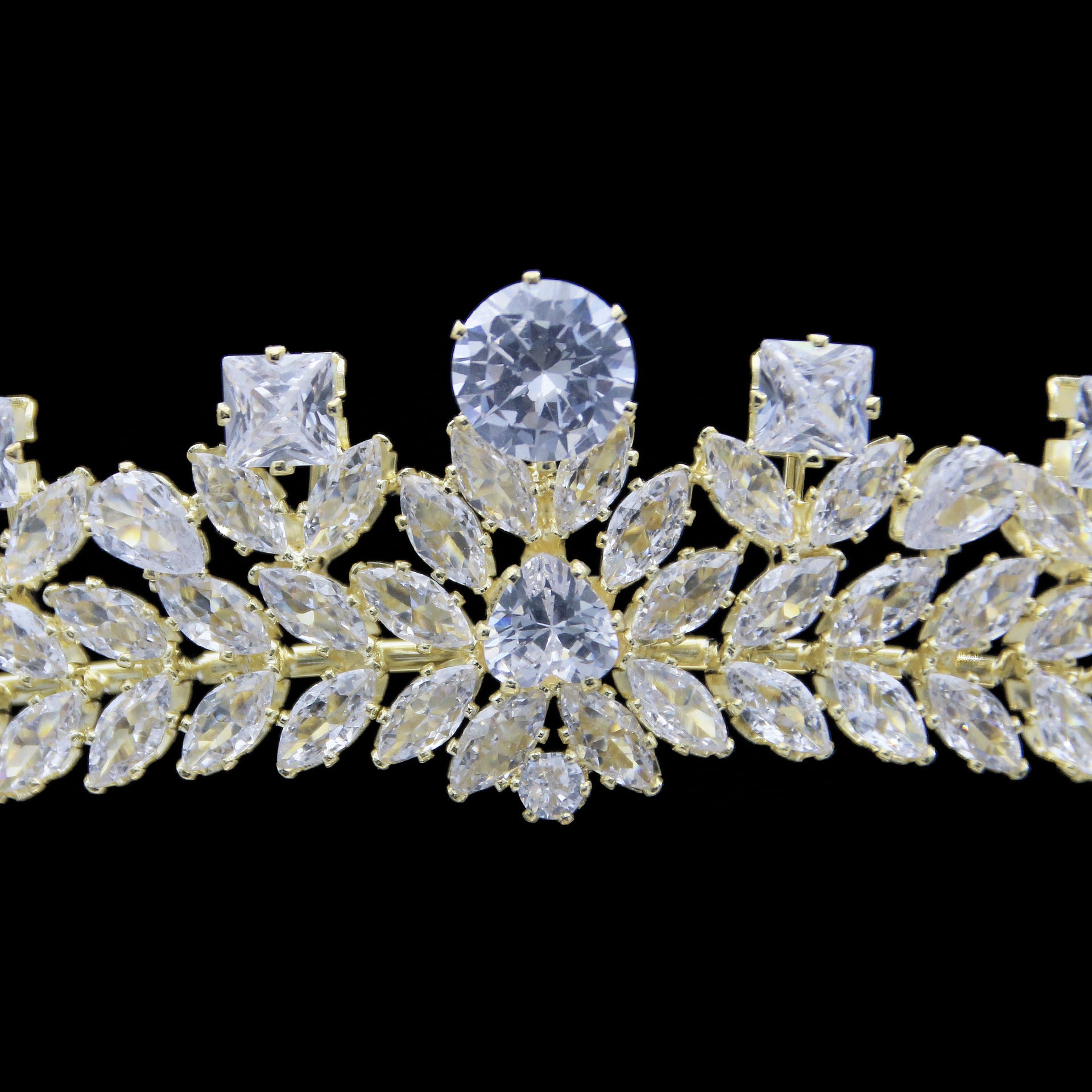 Elegant Zirconia Wedding Tiara for Bride | Crystal Bridal Crown | Prom & Party Headpiece GH0142 | Perfect for Weddings, Prom Nights & Special Occasions
