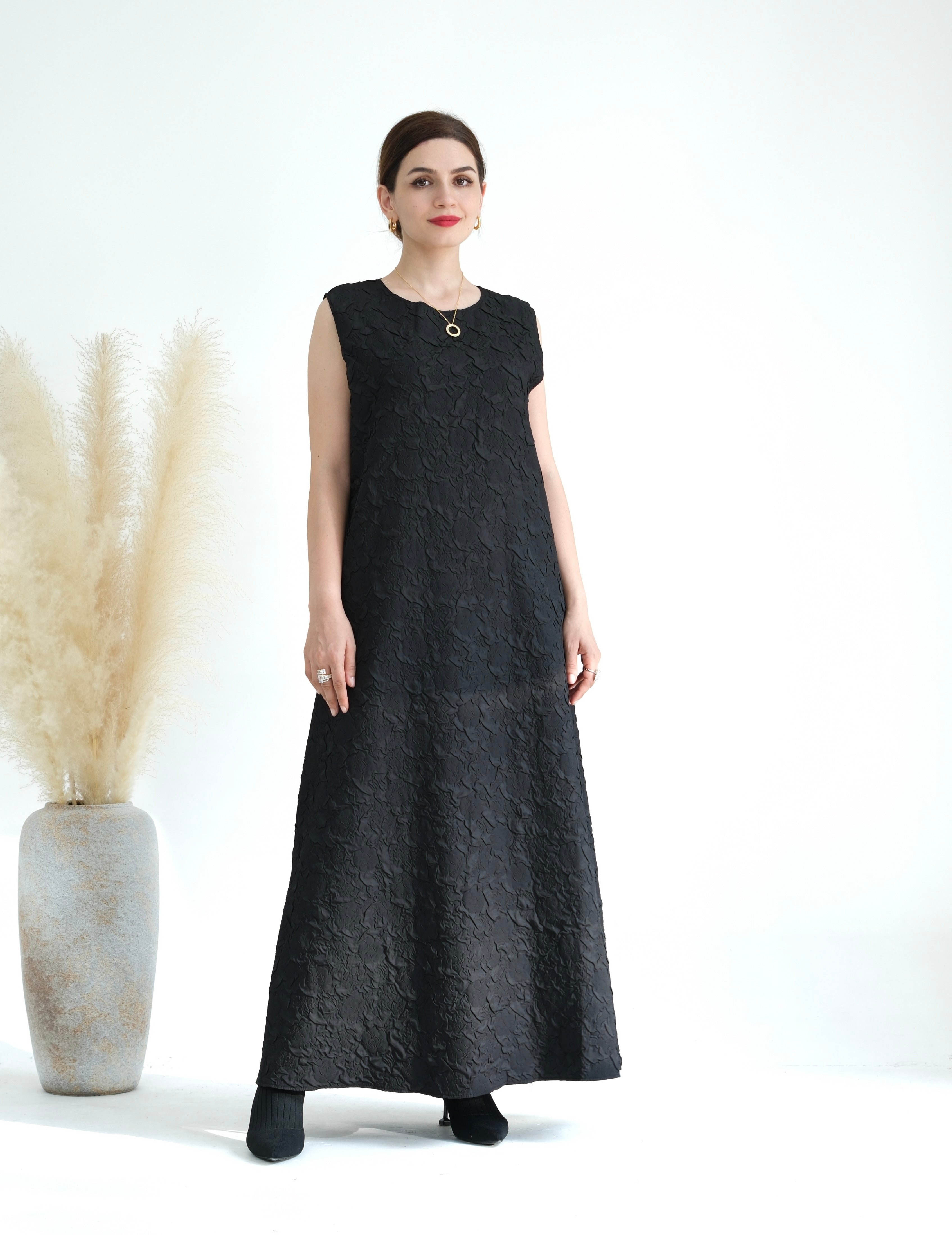Elegant Black Eva Textured Abaya Set - Modest Islamic Dress for Women | Perfect for Prayer, Eid, and Special Occasions