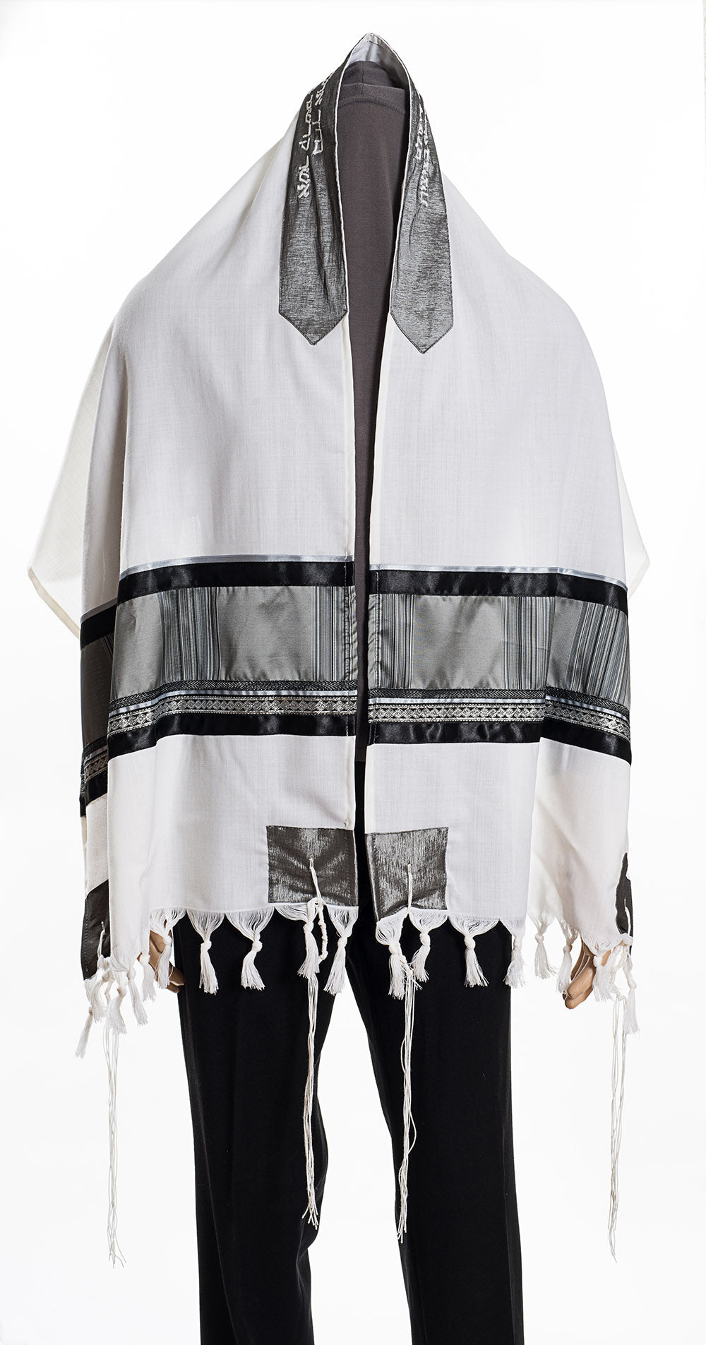Modern Gray and Black Tallit for Men - Elegant Jewish Prayer Shawl for Synagogue, Bar Mitzvah & Religious Ceremonies
