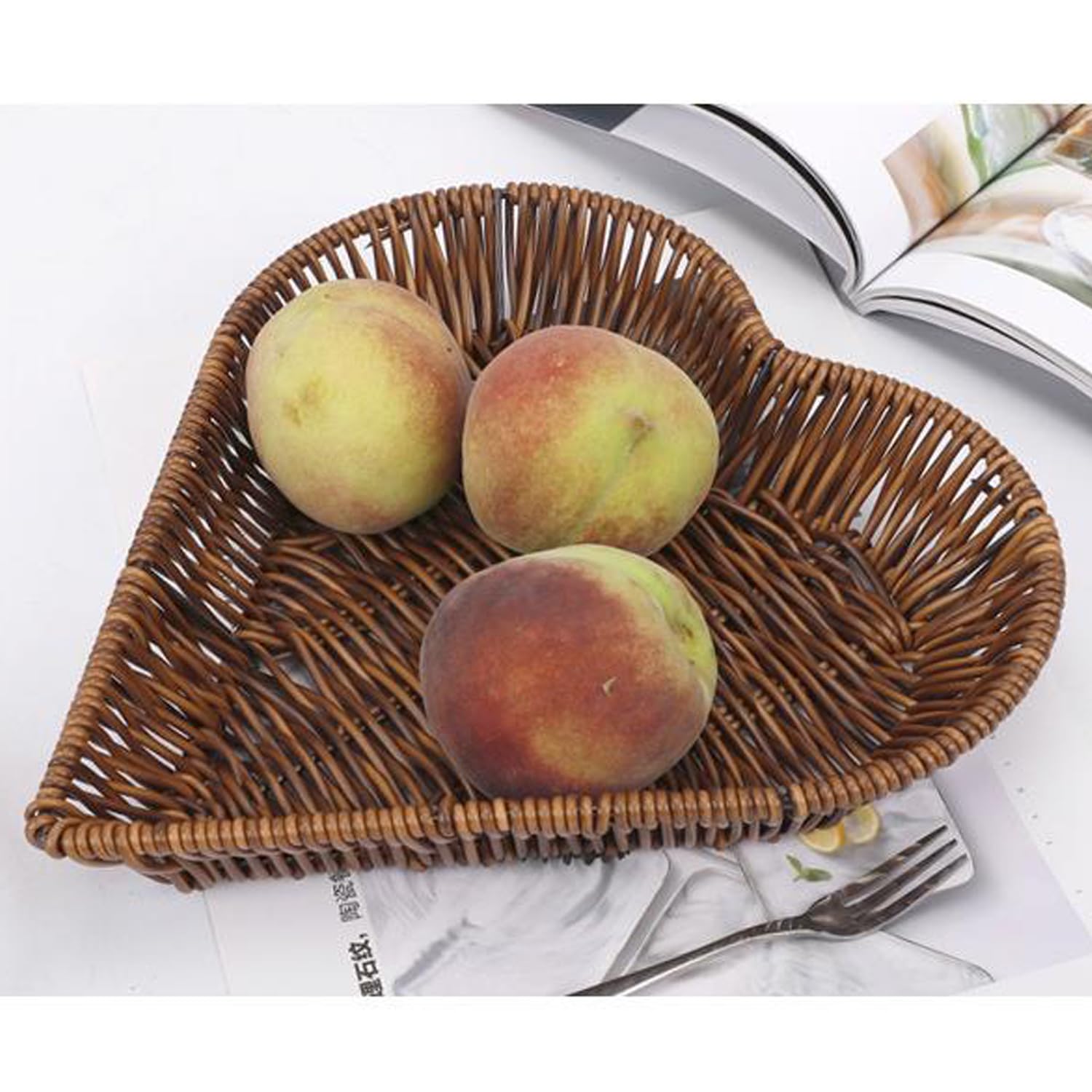 Heart-Shaped Woven Storage Basket - Decorative Rattan Fruit & Bread Holder for Kitchen, Bathroom, Dining Table - Perfect for Organizing Snacks, Towels, and Home Decor