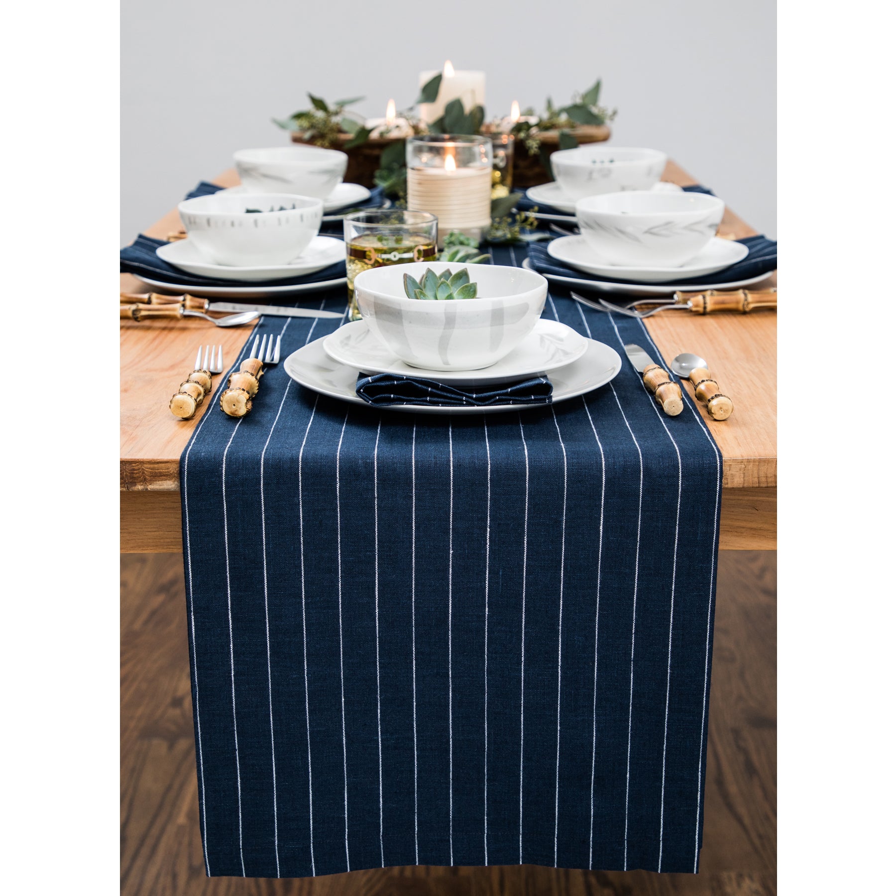 Elegant Pinstripe Table Runner for Dining & Events - Perfect for Weddings, Parties & Home Decor